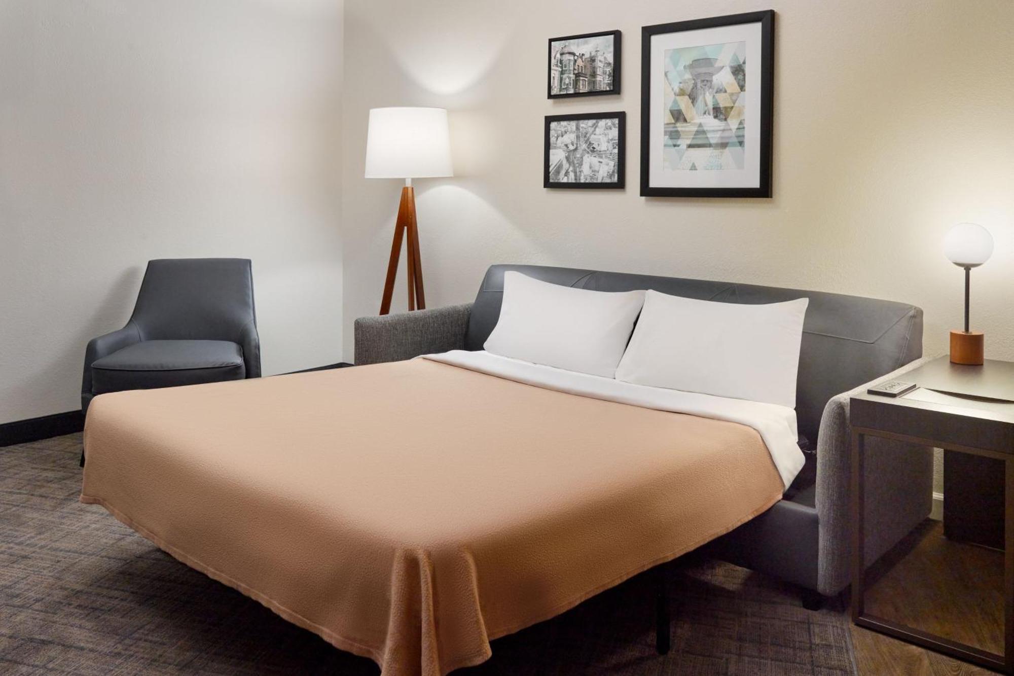 Studio with Two Queen Beds and Sofa Bed
