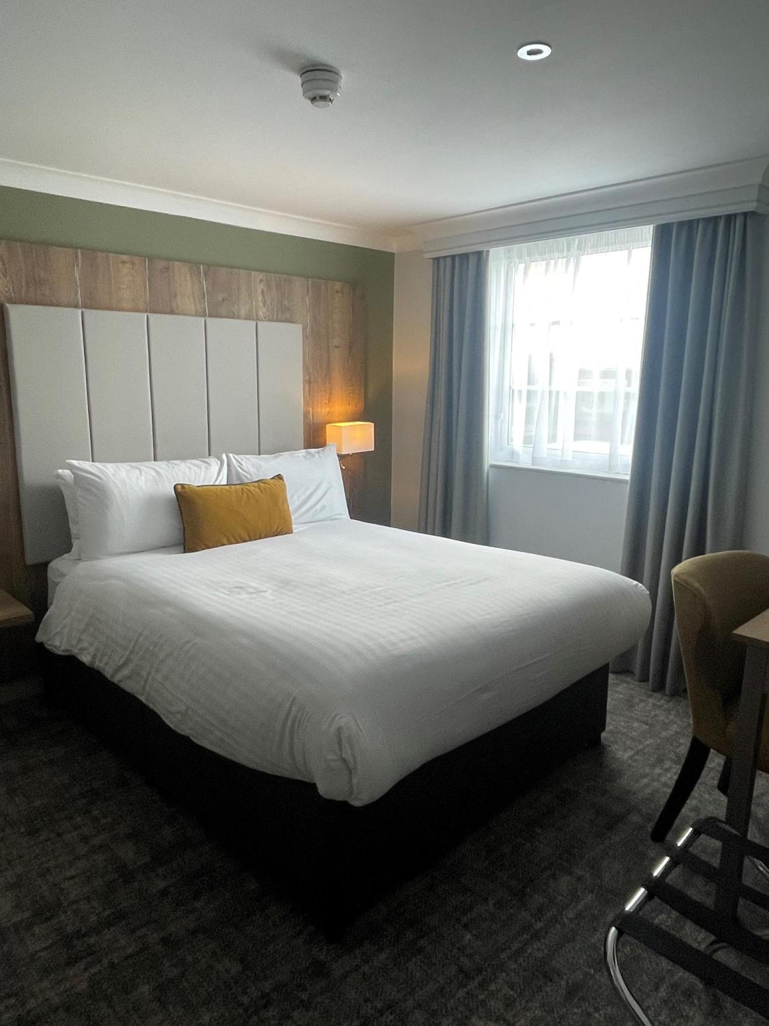 Premium Queen Room