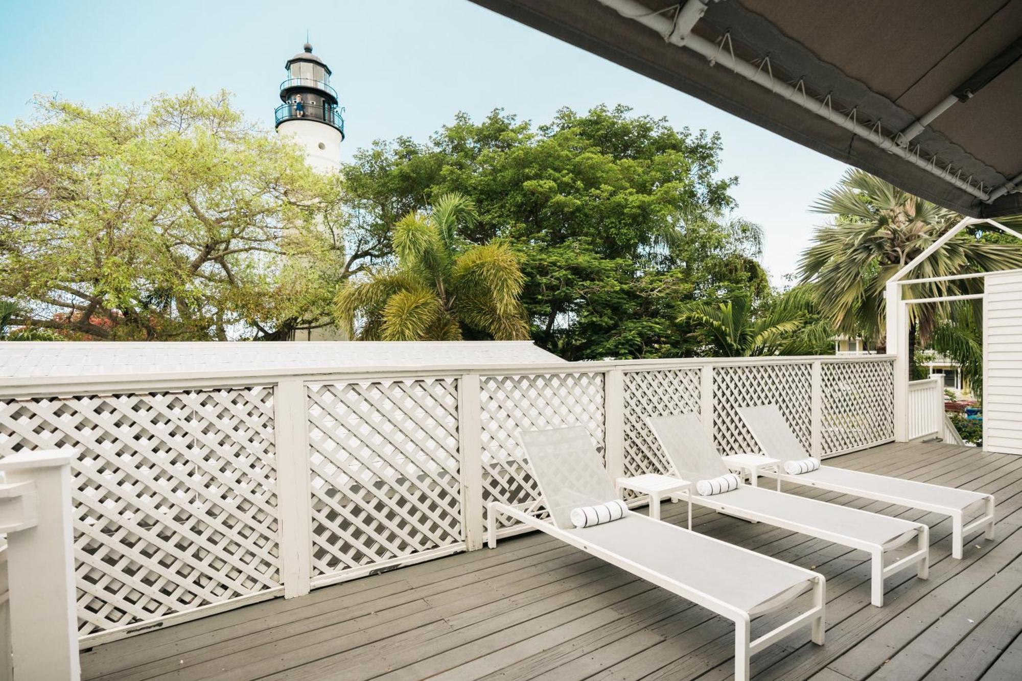 Hemingway King Suite