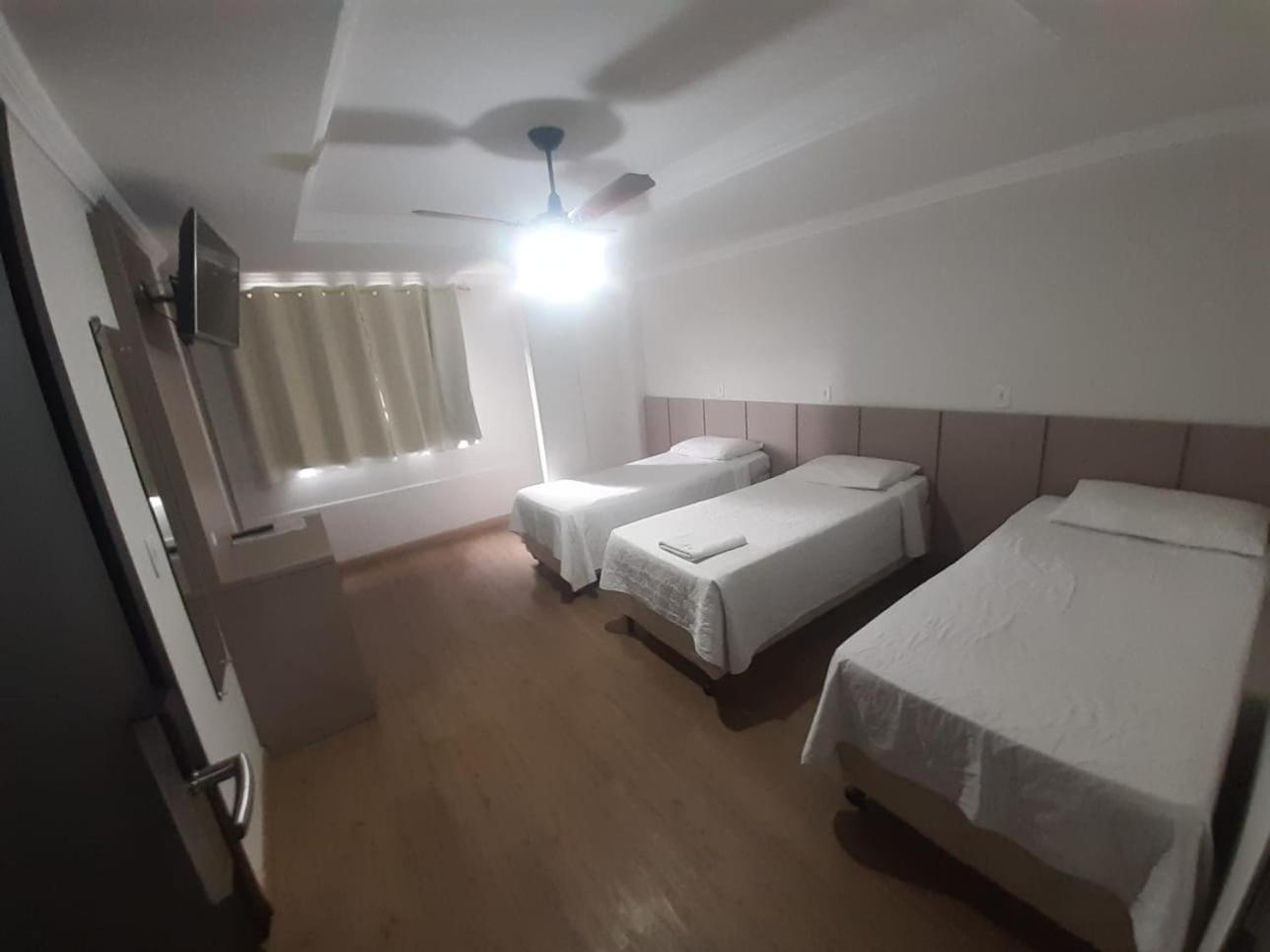 Quarto Triplo Standard