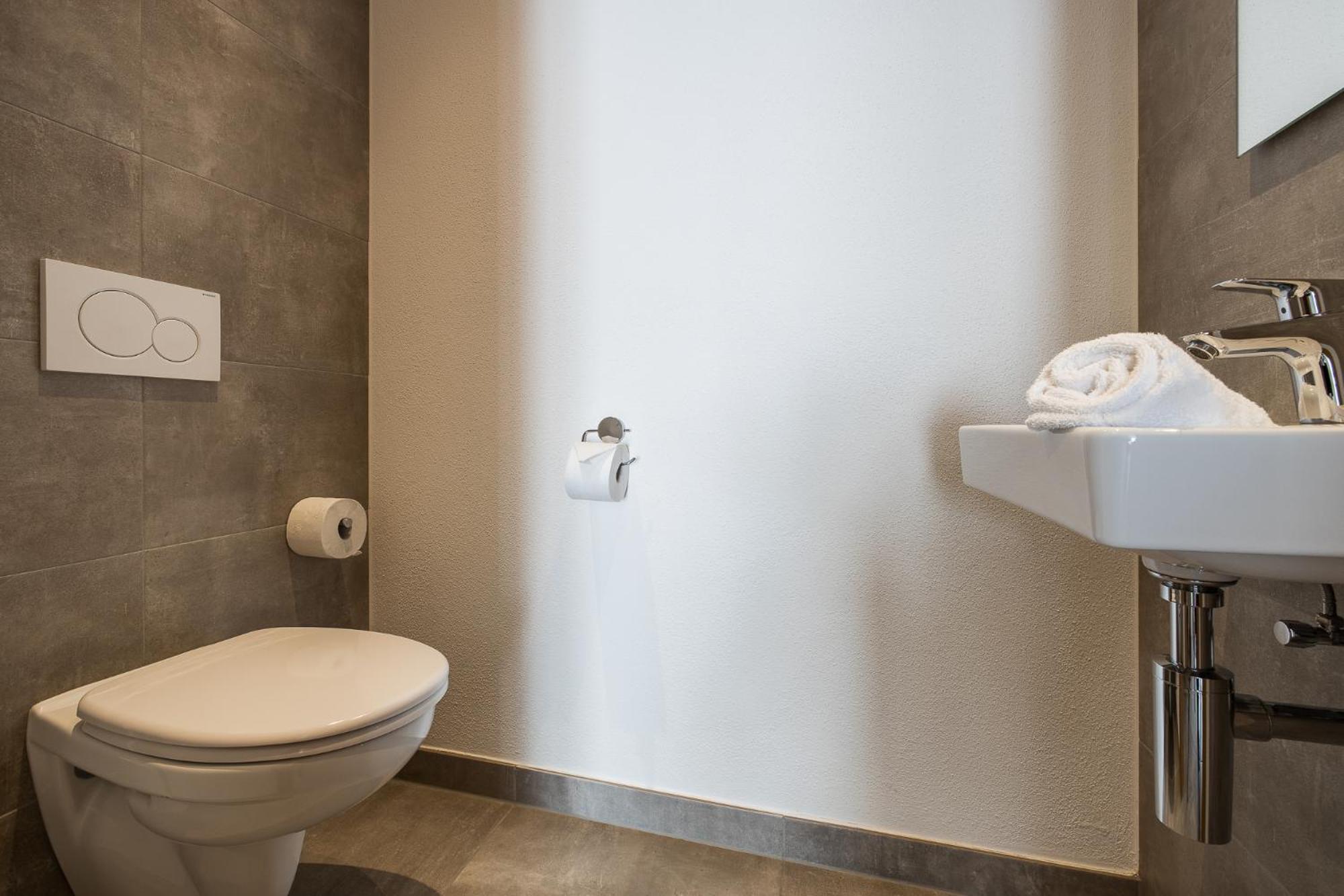 One-Bedroom Apartment 1B