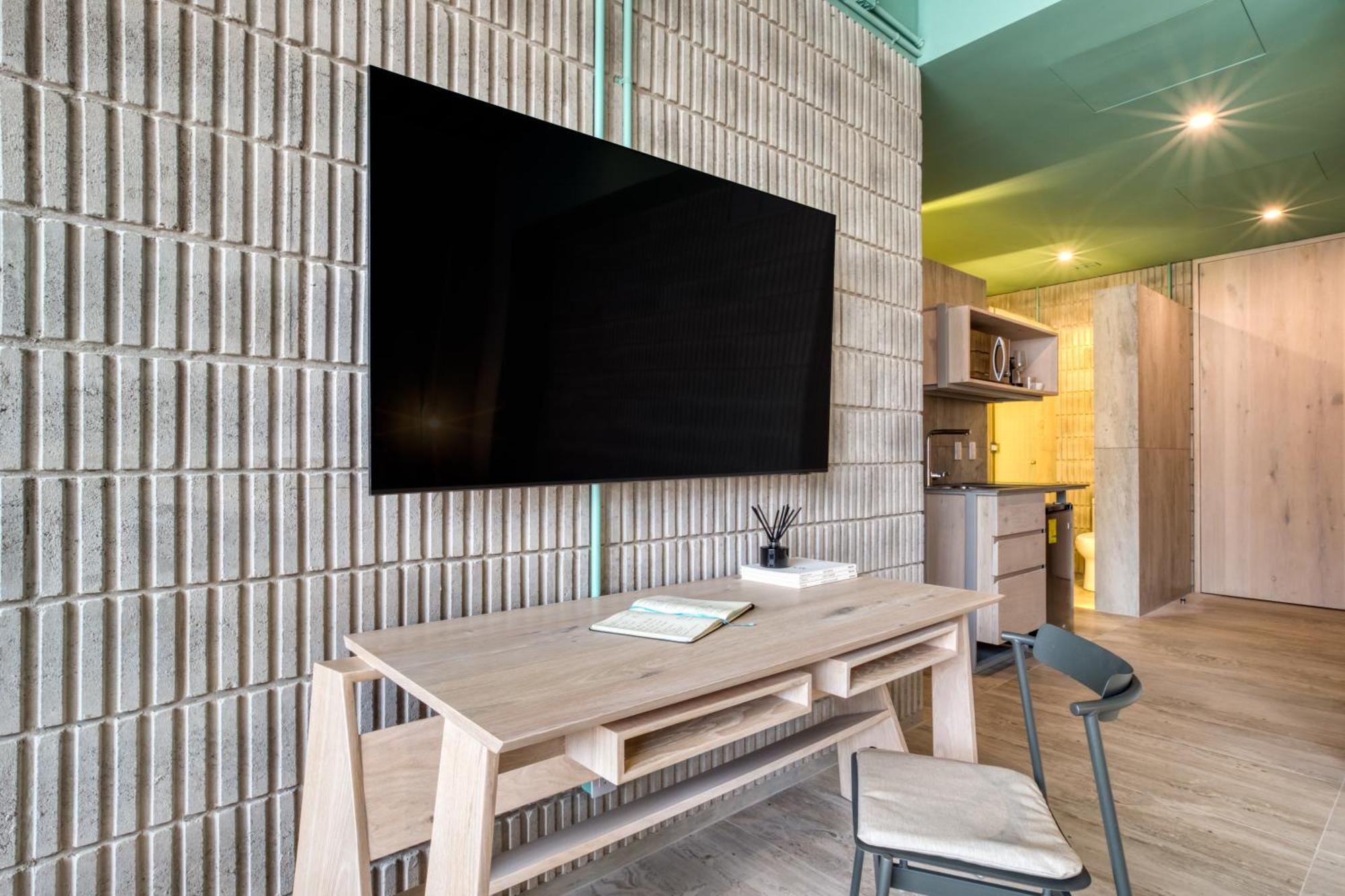 Standard Suite