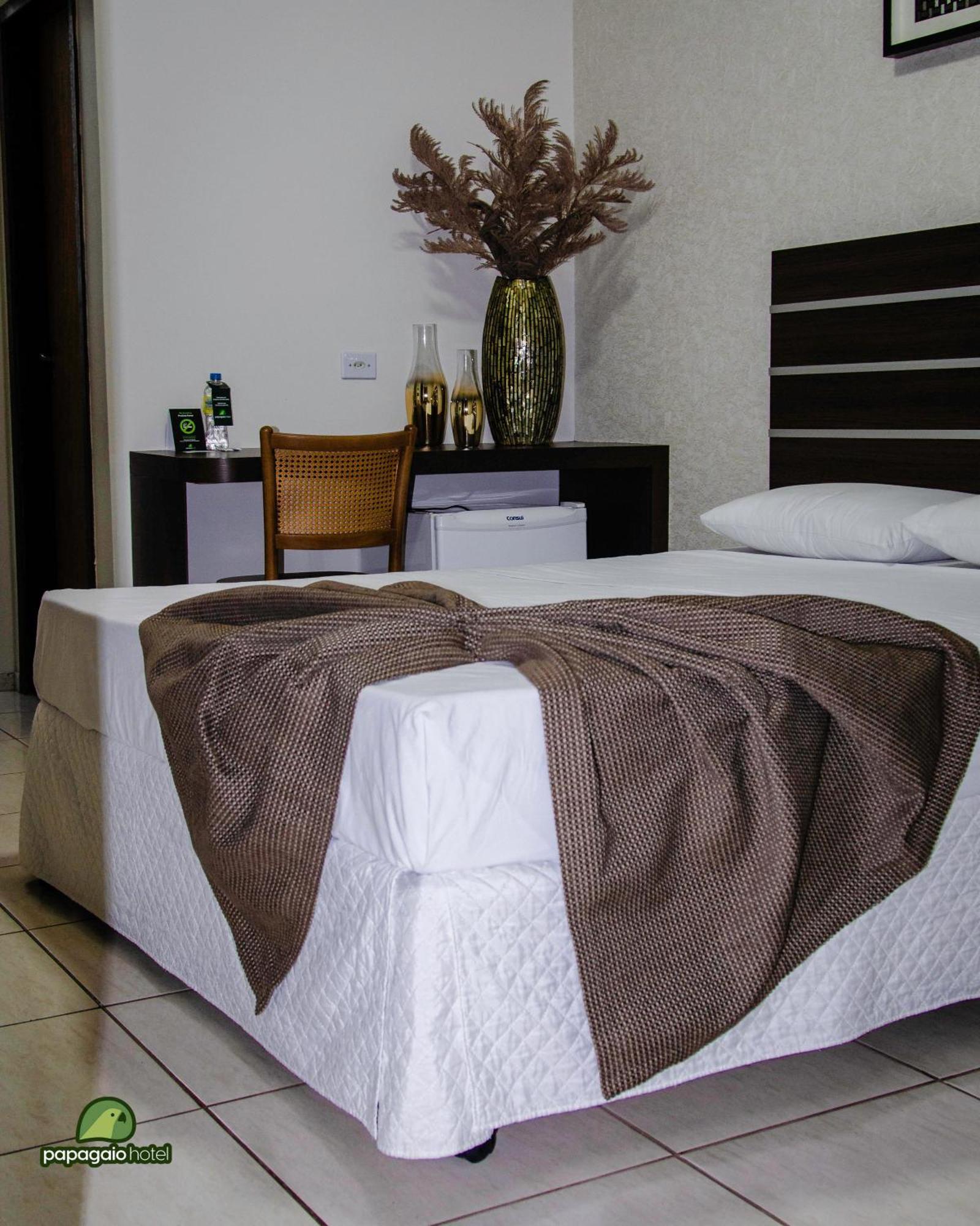 Quarto com Cama Queen-size