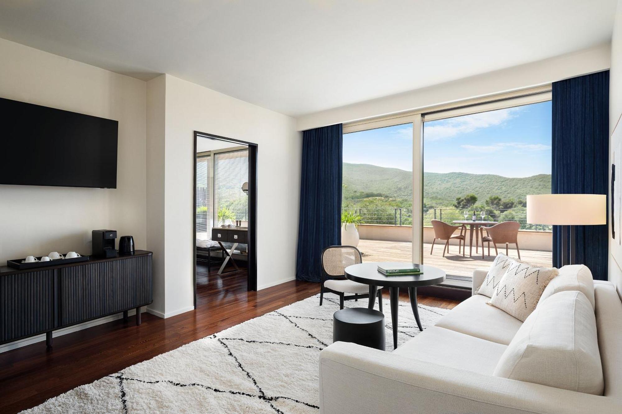 Suite King Deluxe con 1 Camera da Letto, Divano-Letto e Vista Golf