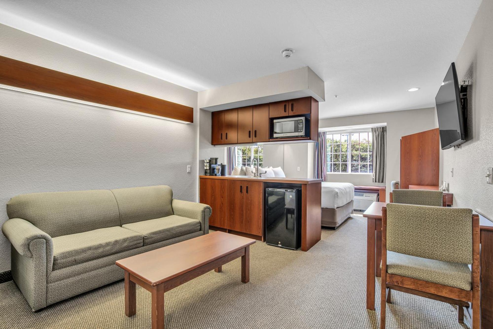 Queen Suite