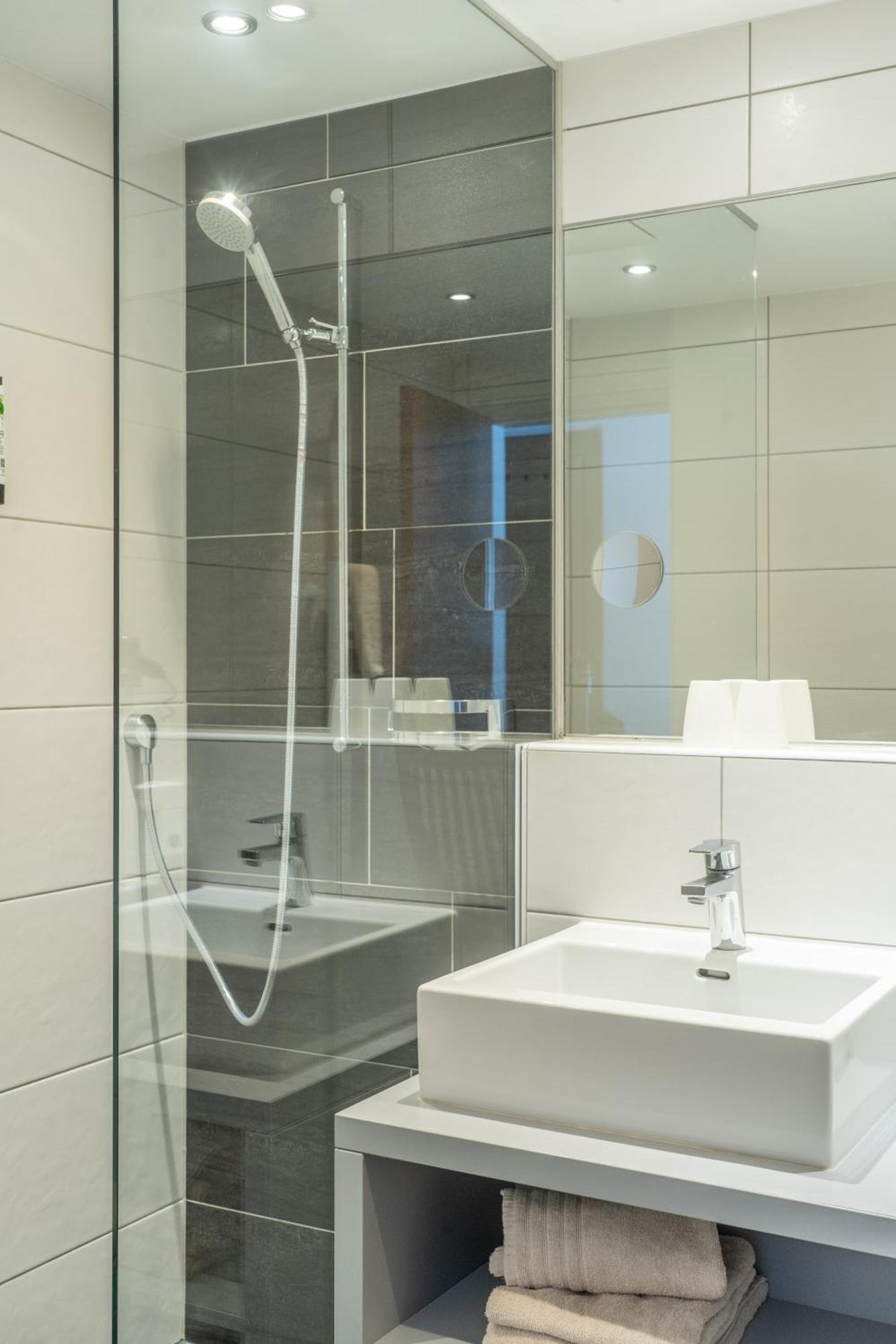 Double Room Lake View
