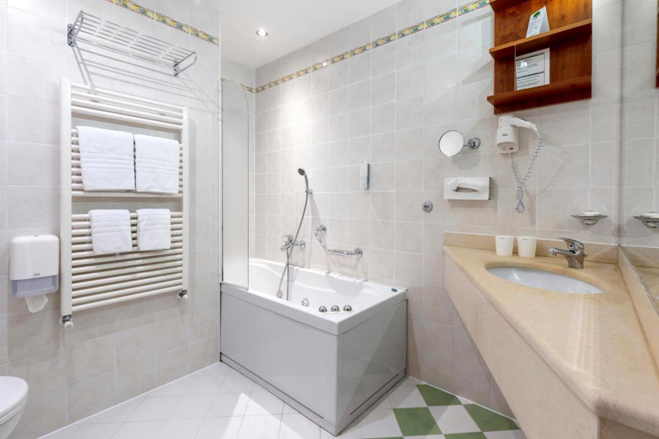 Superior Double Room Lake View