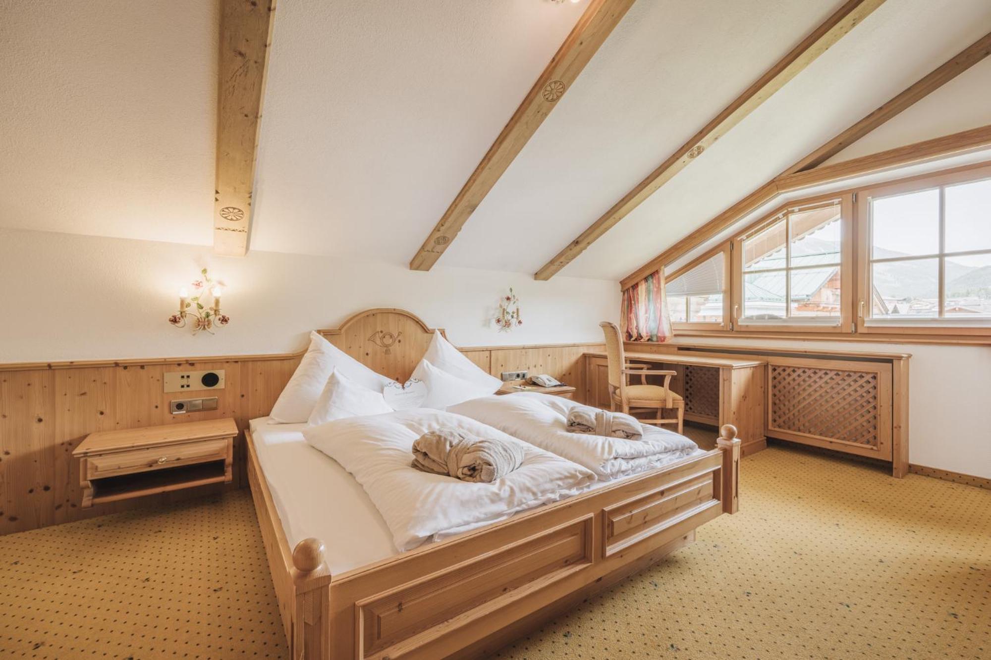 Junior Suite,1607657545:JPEG