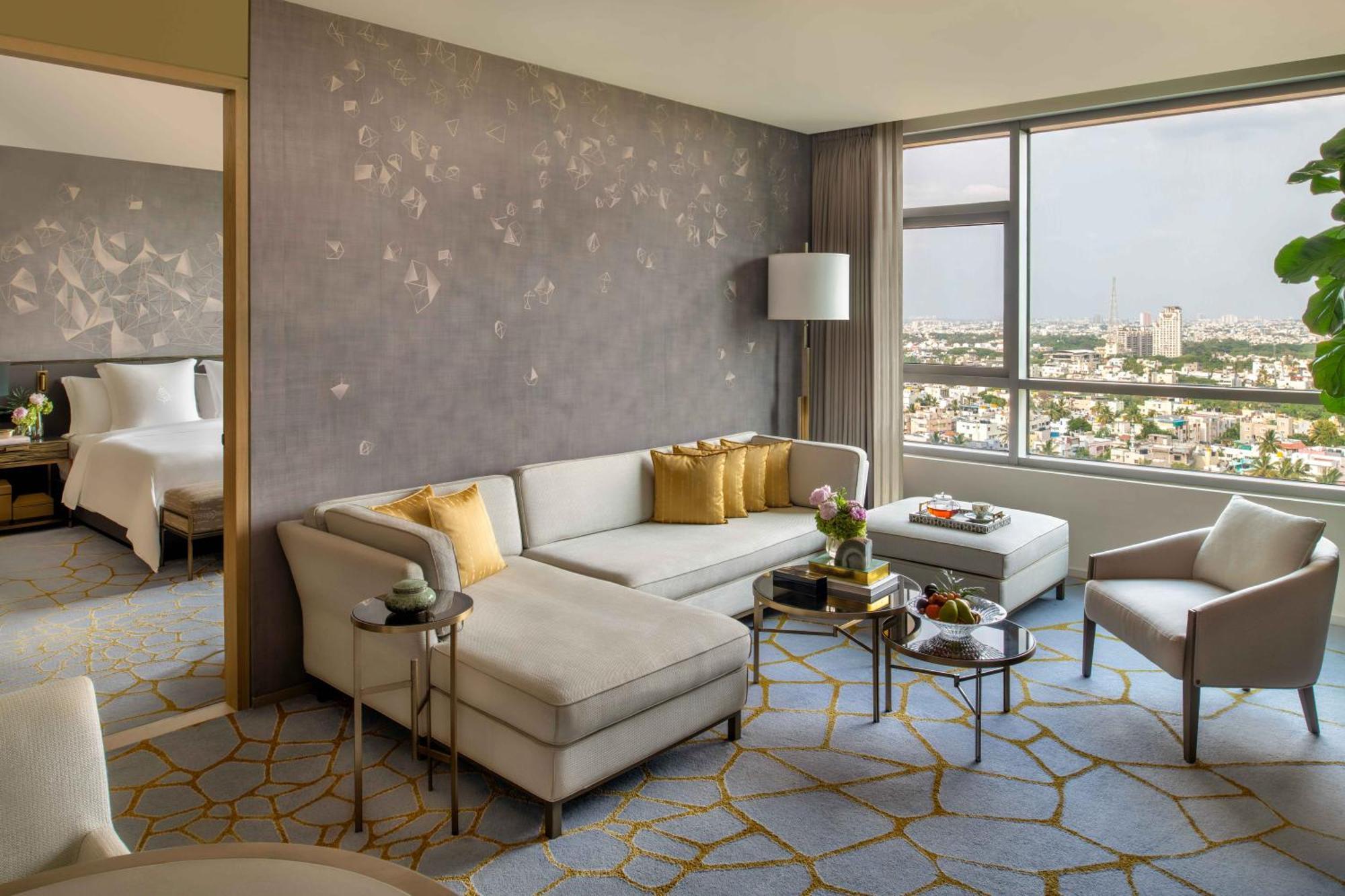 Executive Cityscape Suite