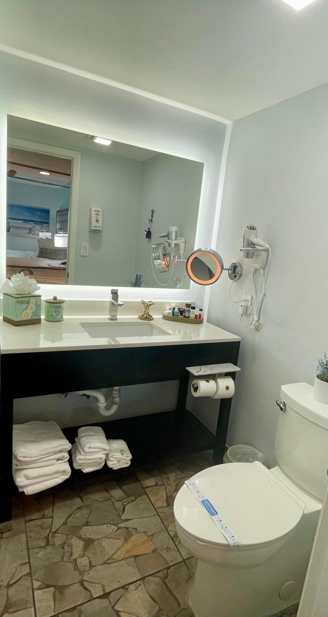 Superior King Suite