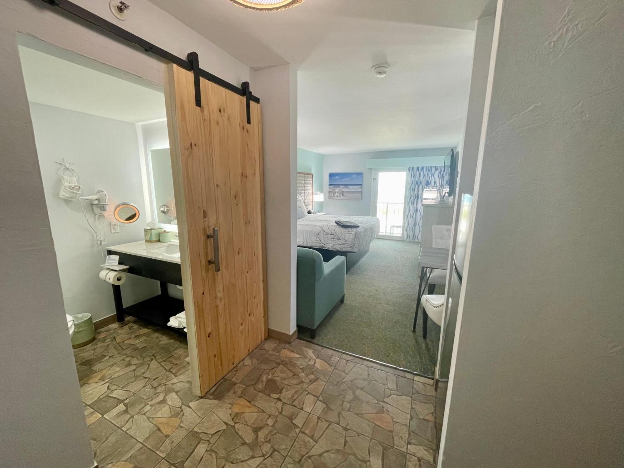 Superior King Suite