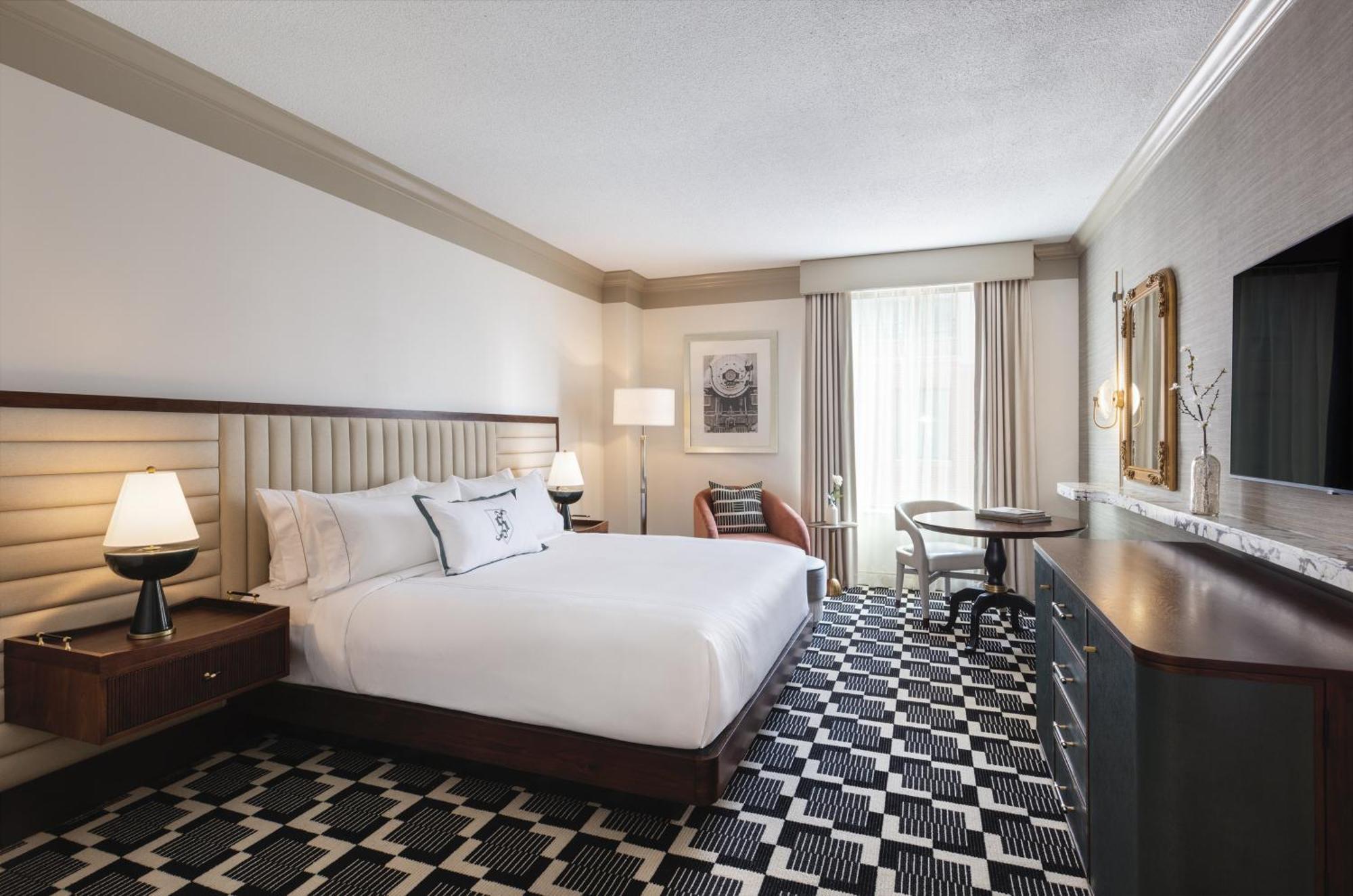 Deluxe King Room