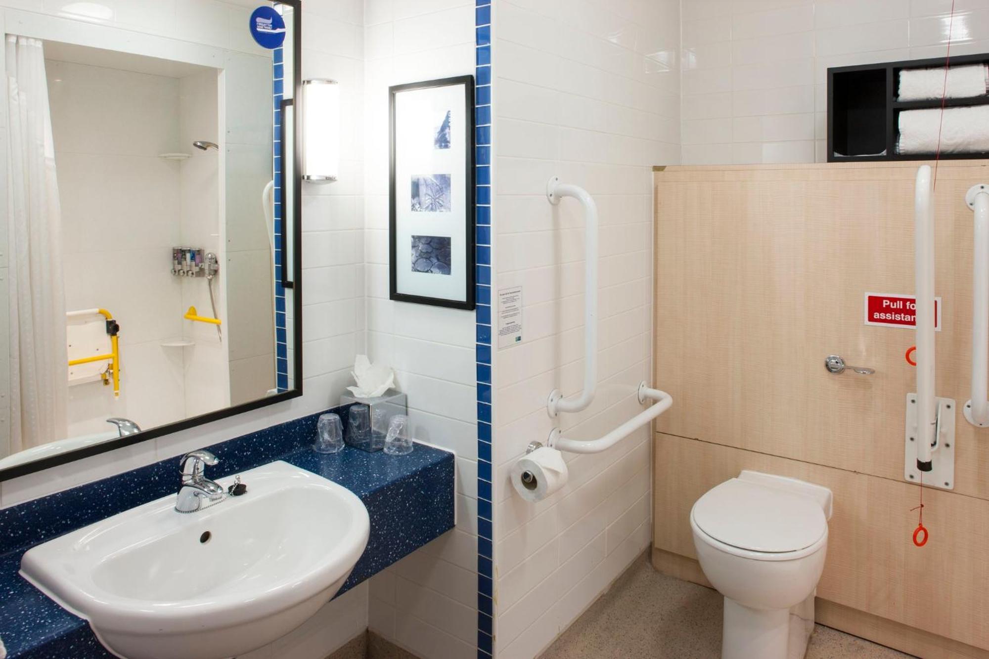 Standard Double Room Hot Accessible