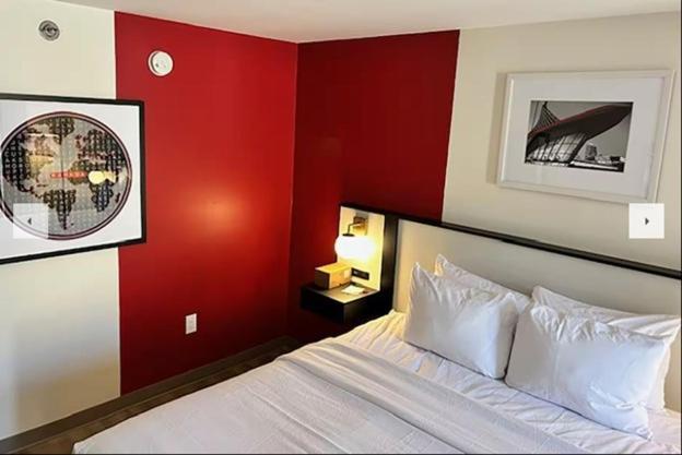 One-Bedroom King Suite Non-Smoking