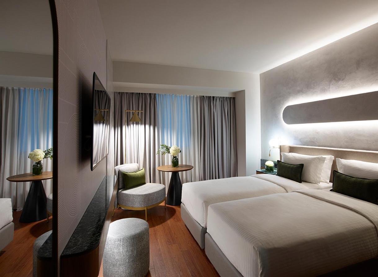Premier Room