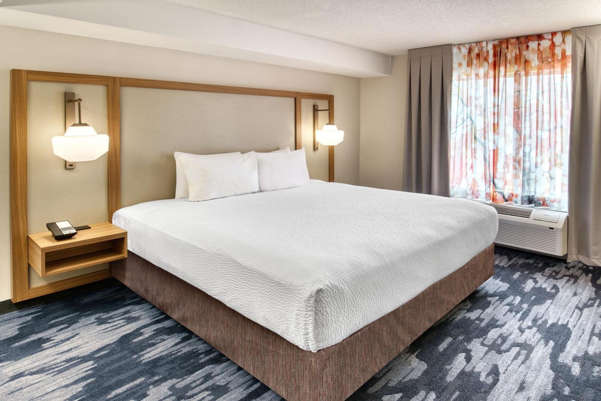 King Room Roll Shower Mobility Access or Hearing Accessible