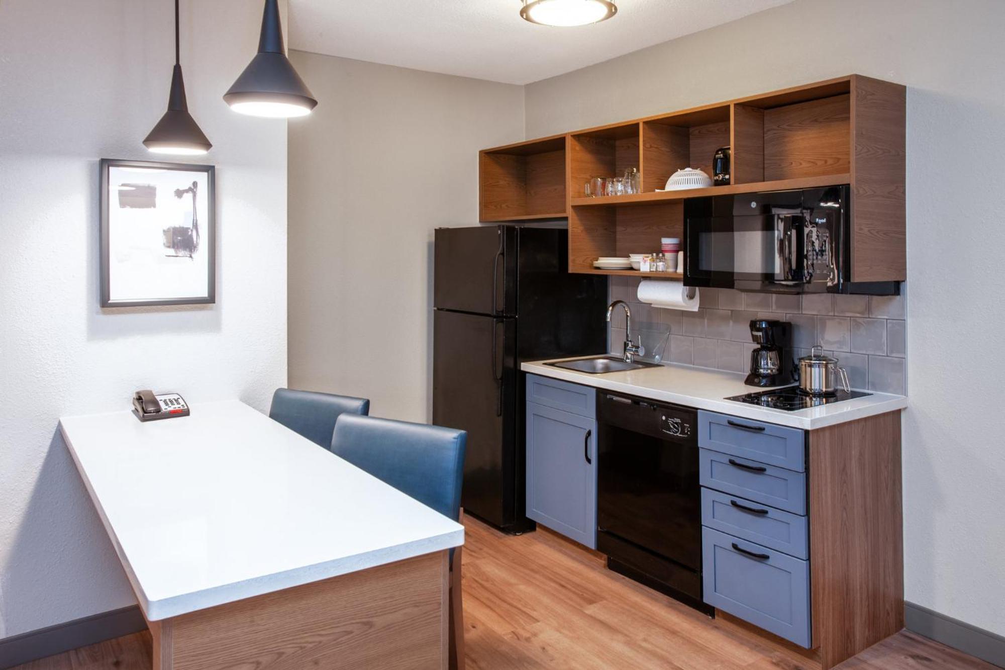 One-Bedroom Suite