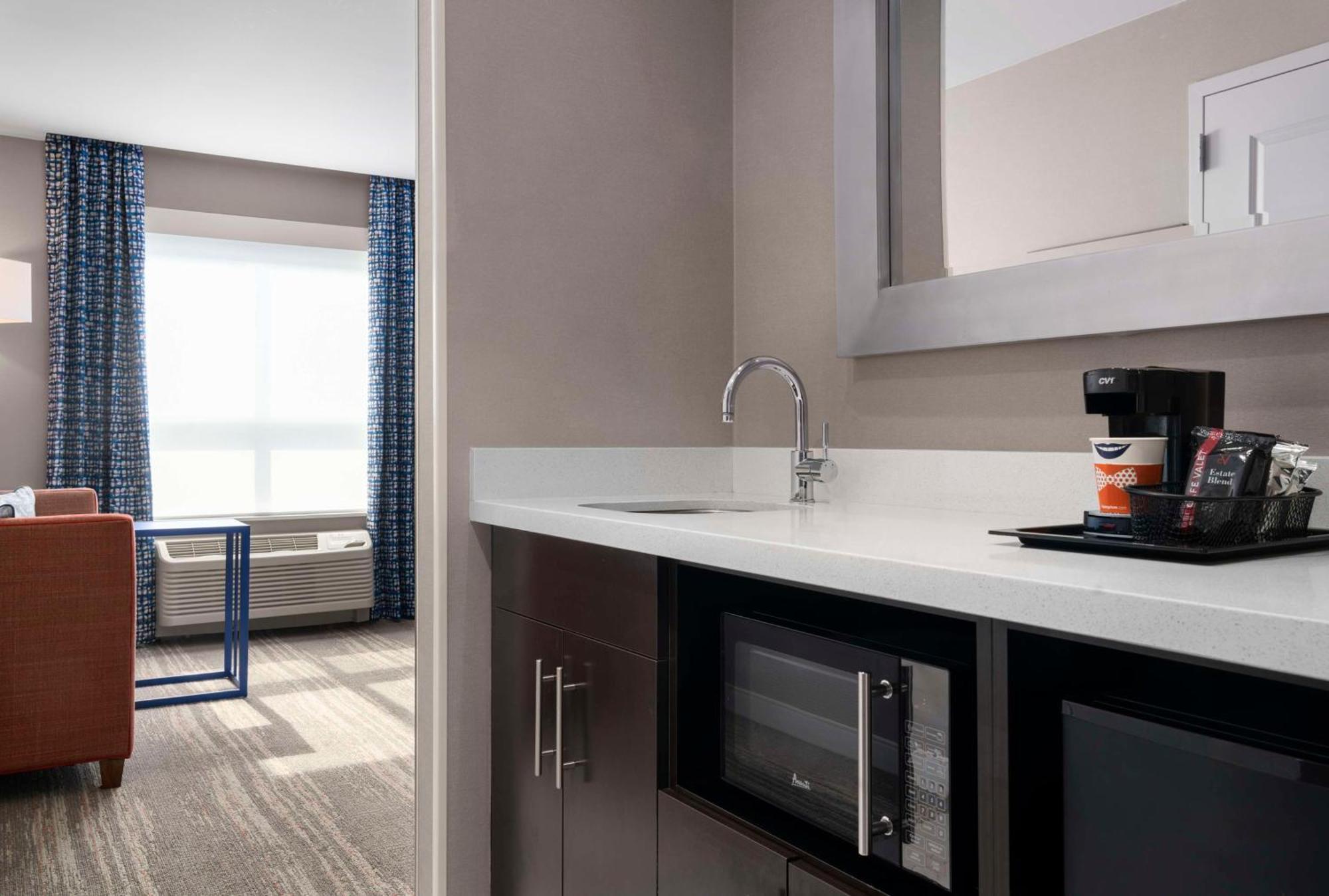 King Studio Suite