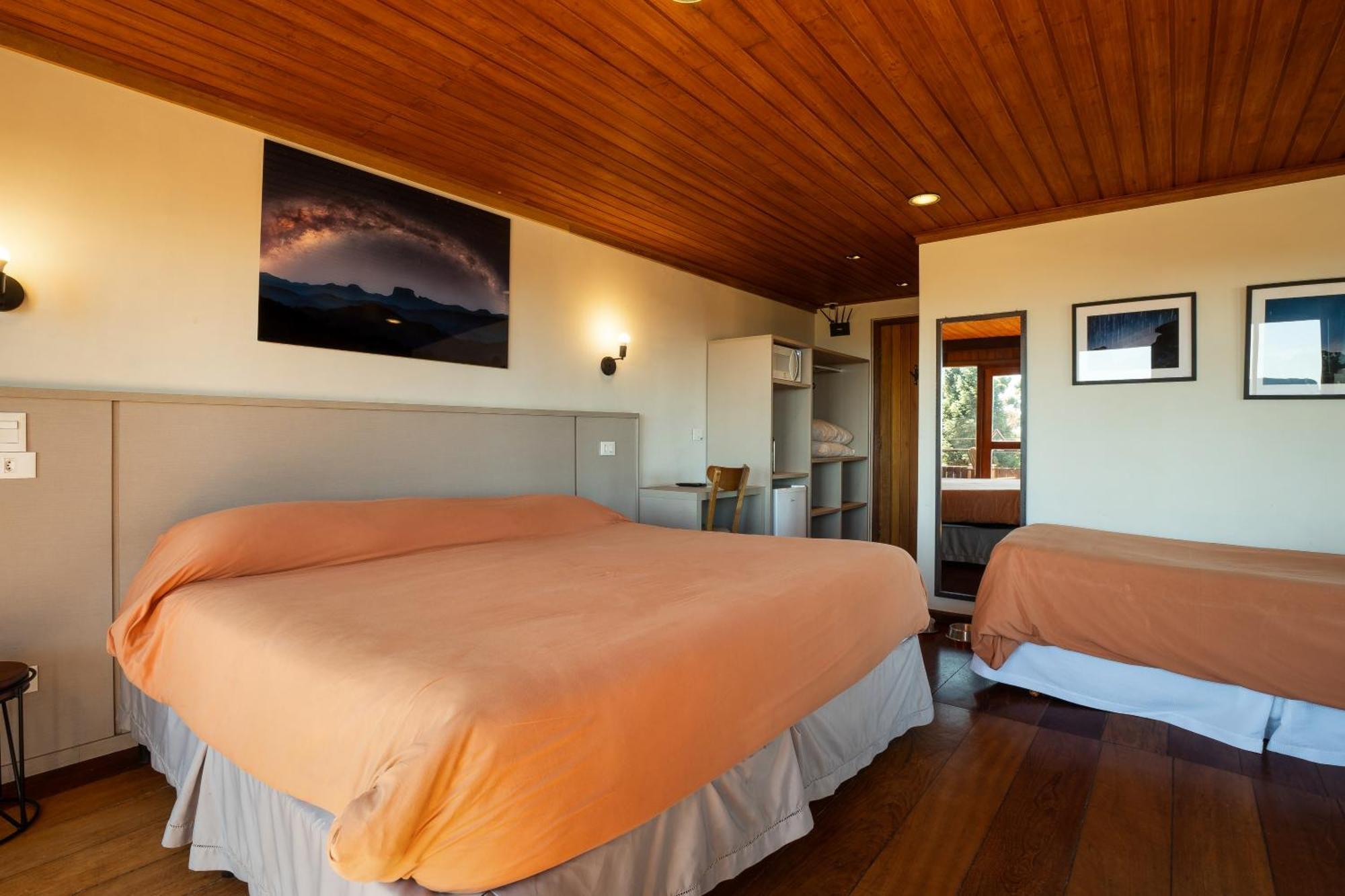 Quarto Duplo com Varanda