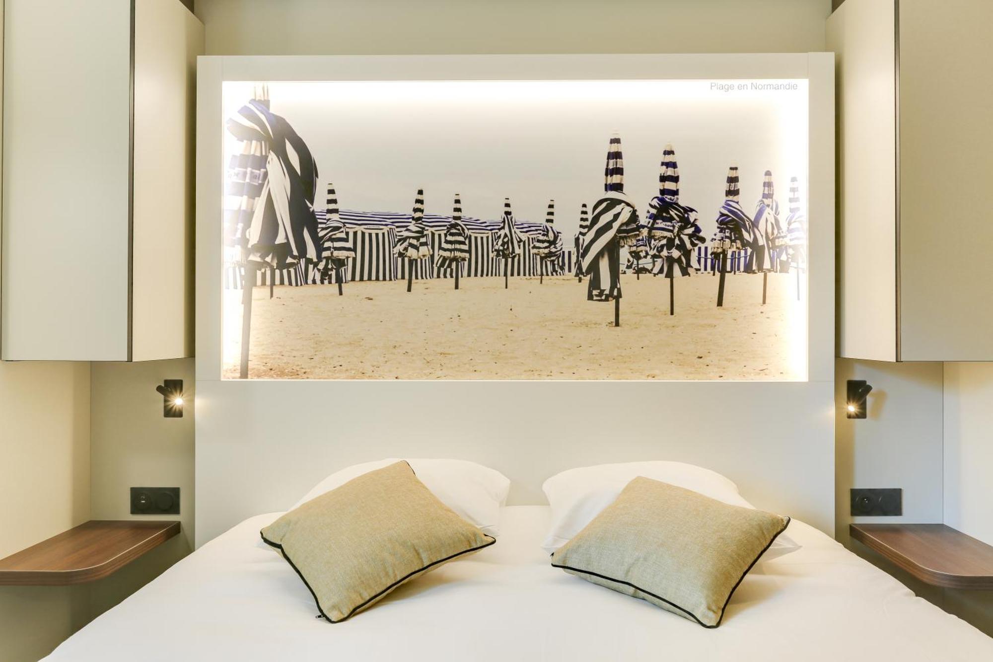 Double Room,1611052868:JPEG