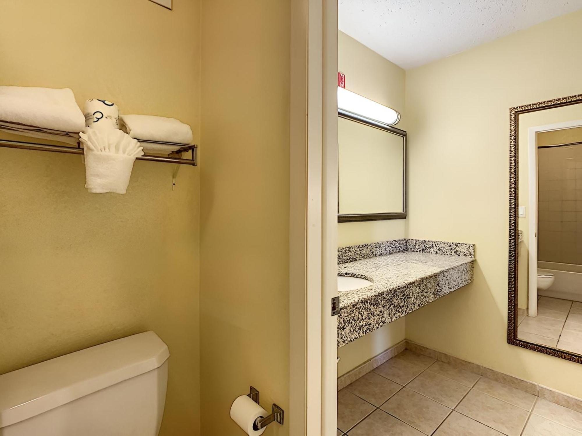Double Room Two Double Beds Non-Smoking