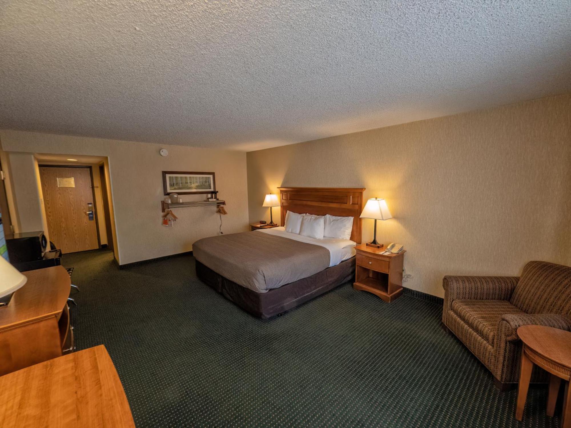 King Room - Accessible/Non-Smoking