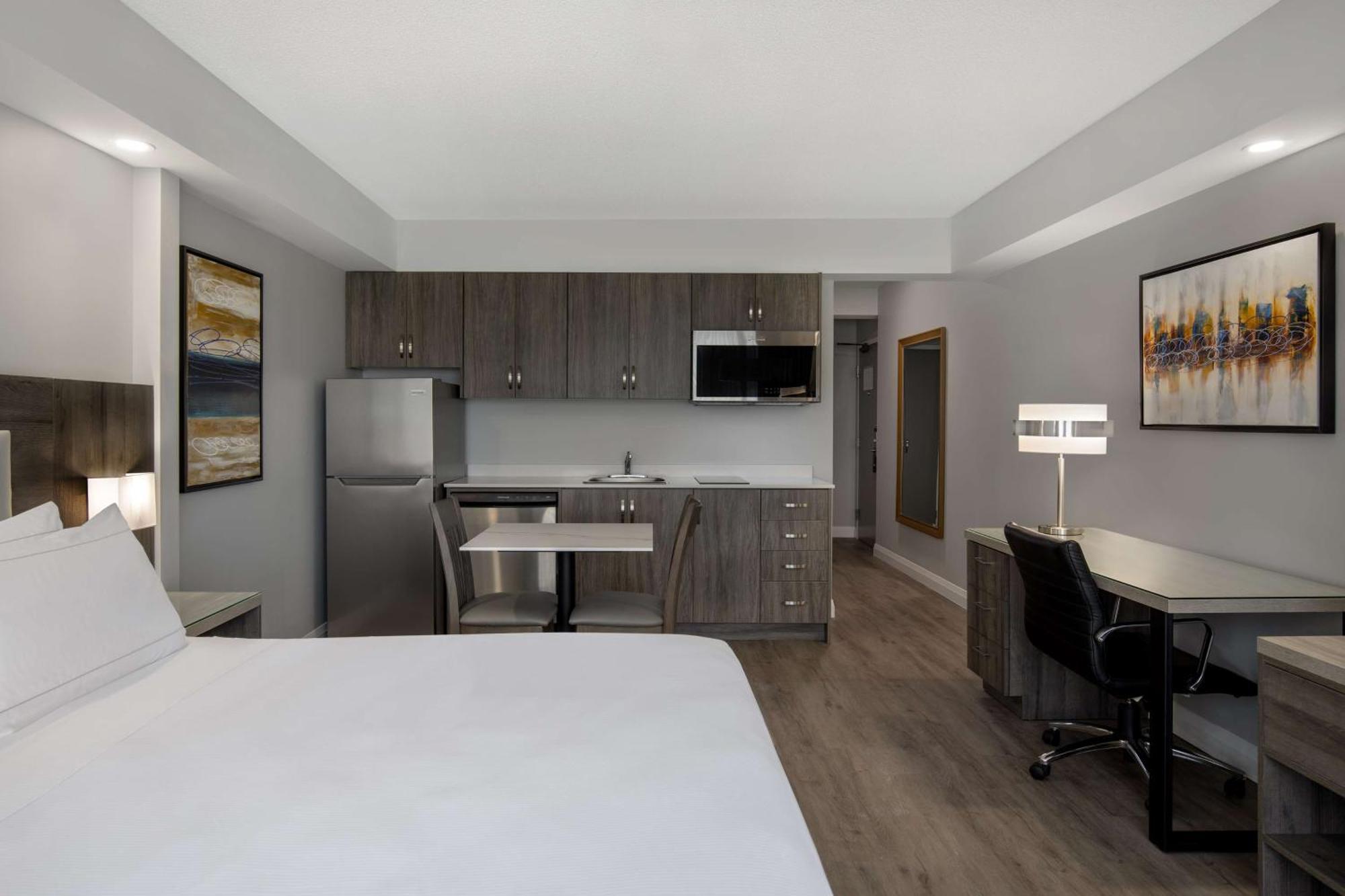 King Room Kitchen