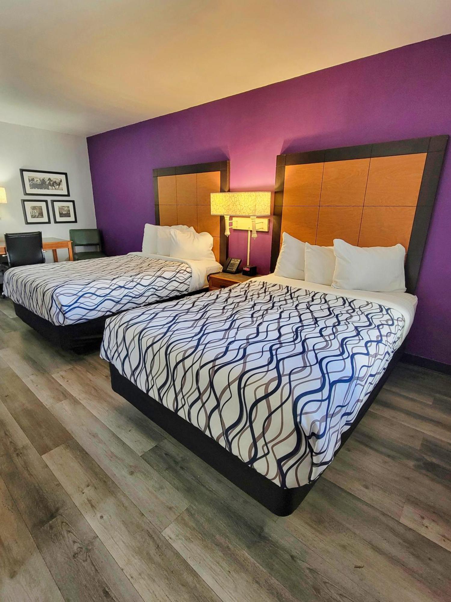 Queen Room Two Queen Beds Bath Tub Mobility or Hearing Accessible Non-Smoking