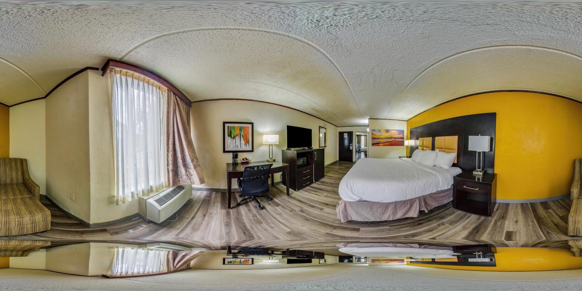 King Room with Wet Bar - Non Smoking