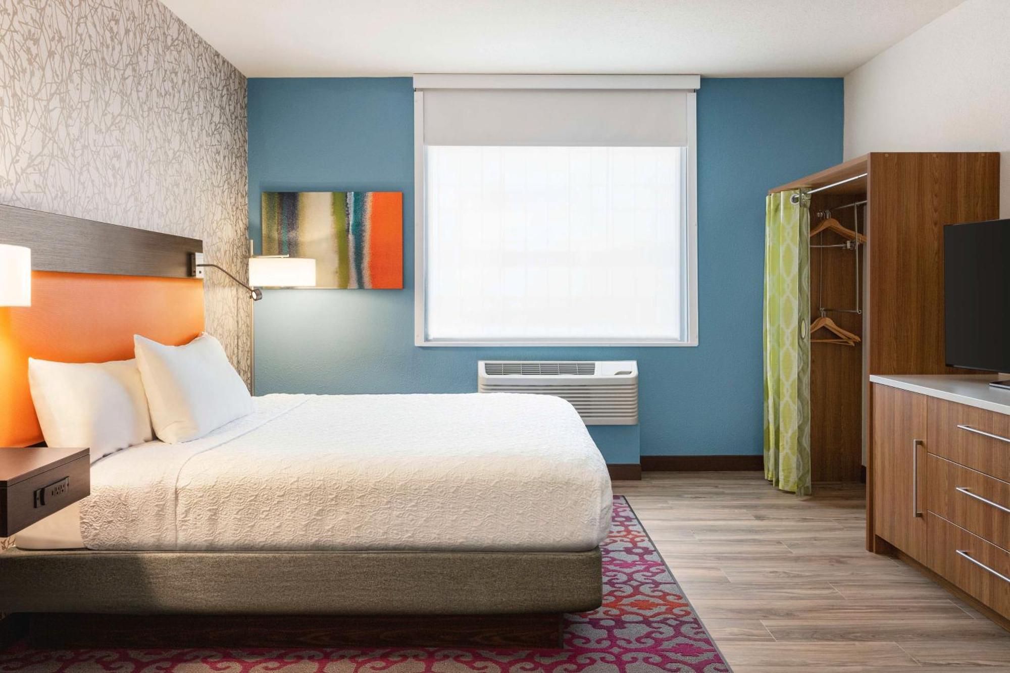 One-Bedroom King Suite Non-Smoking