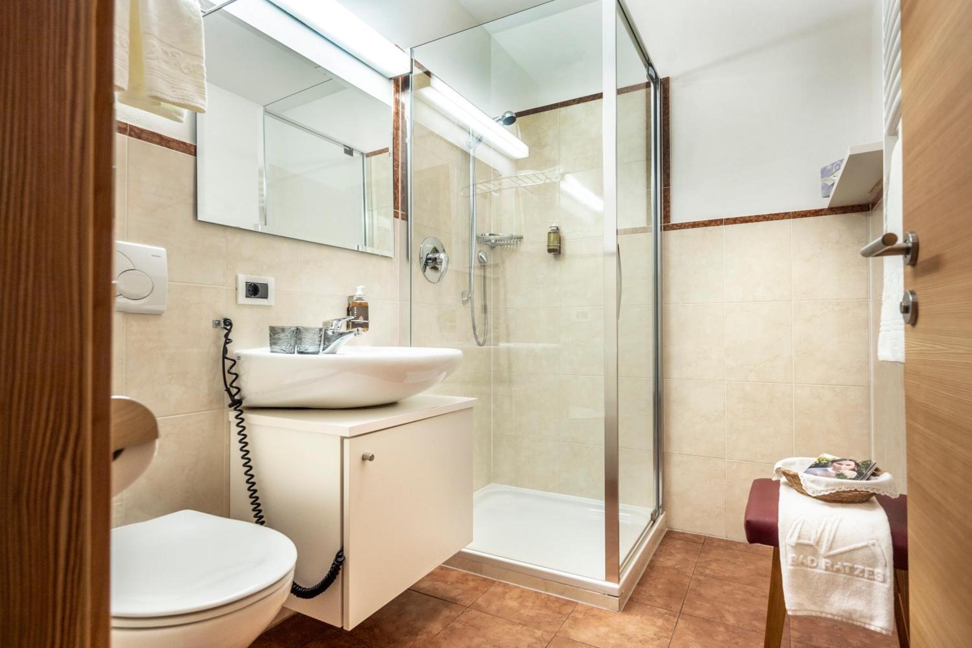 Standard Double Room,1613425936:JPEG