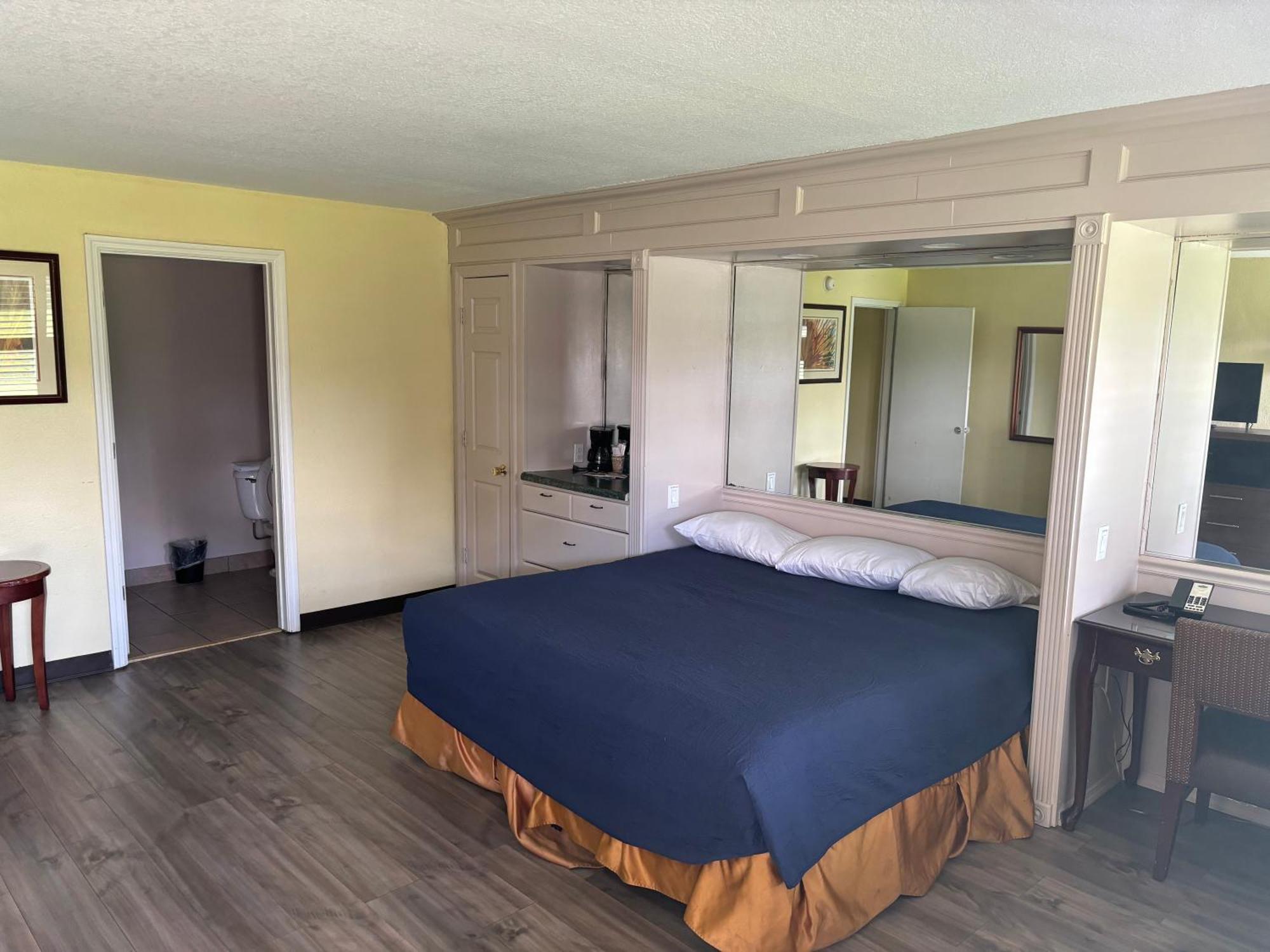 Large Single Room