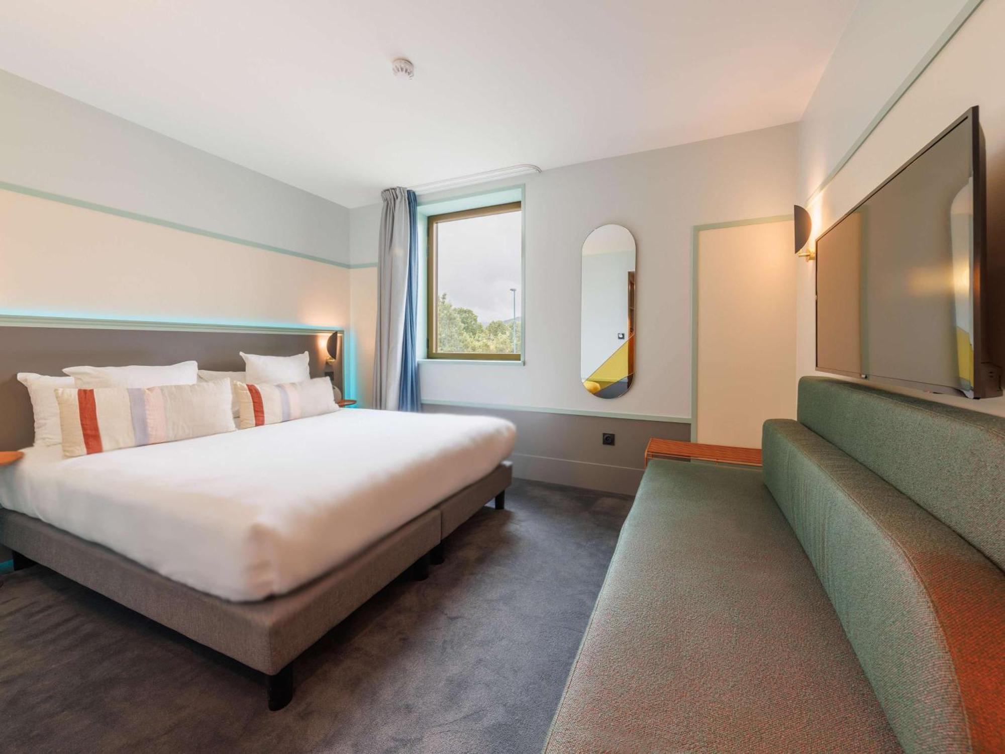 Double Room Single Bed