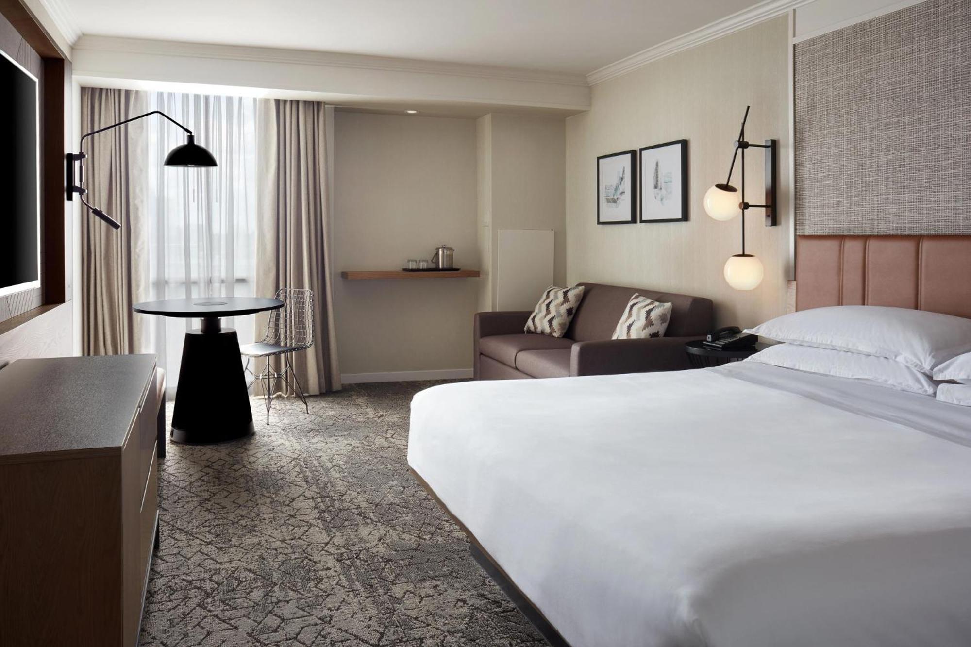 Superior Guest room 1 King Bed