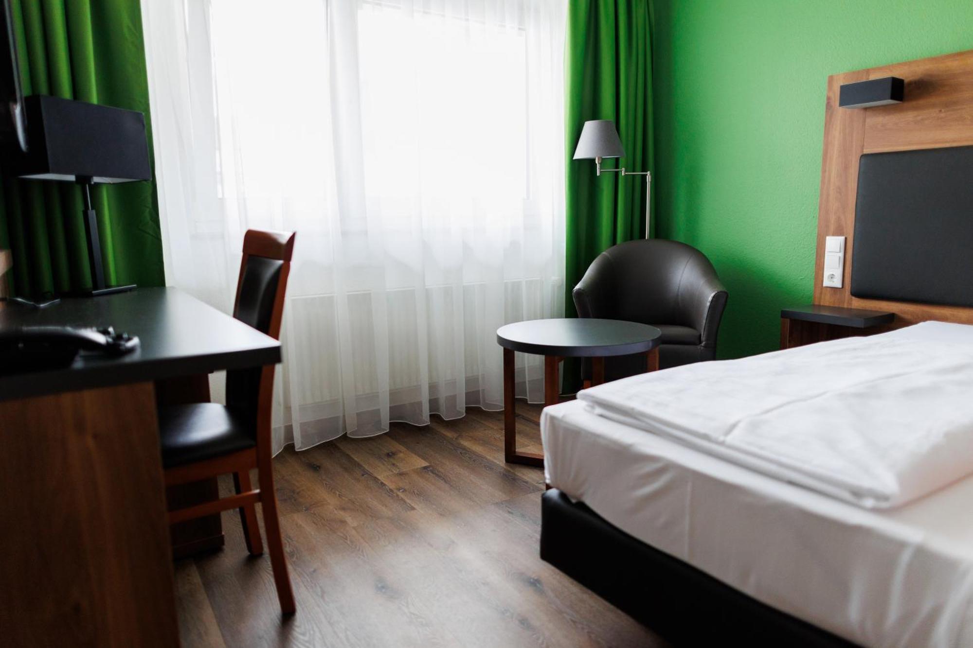 Deluxe Single Room