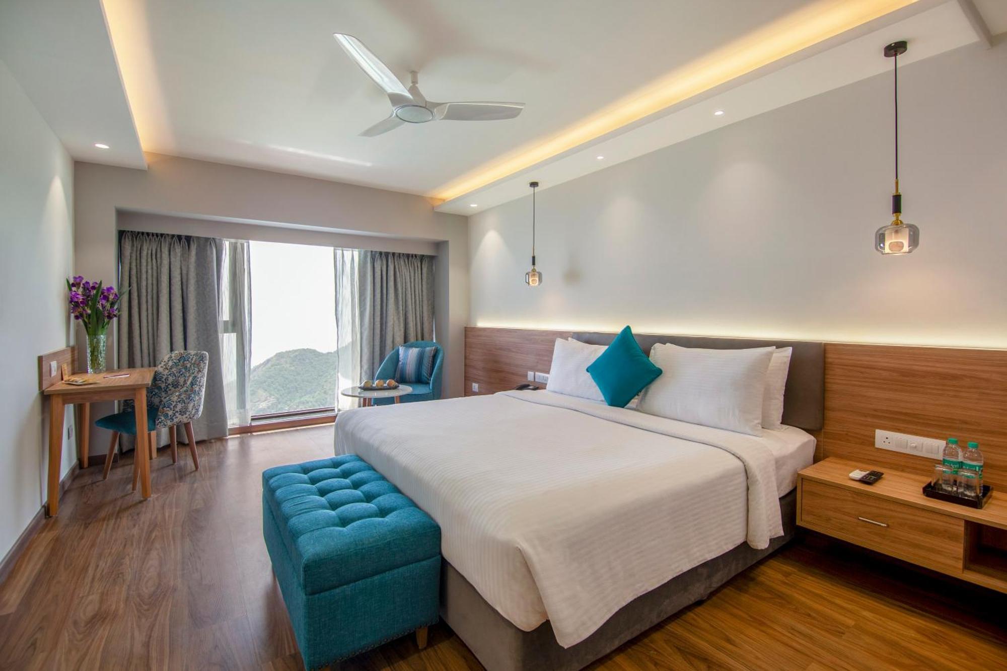 Valley View Classic Room