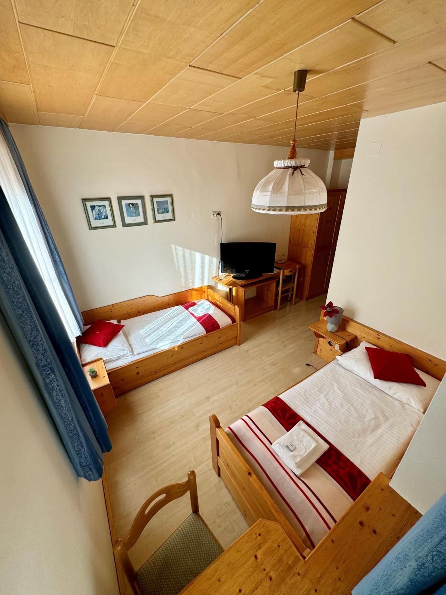 Standard Zweibettzimmer