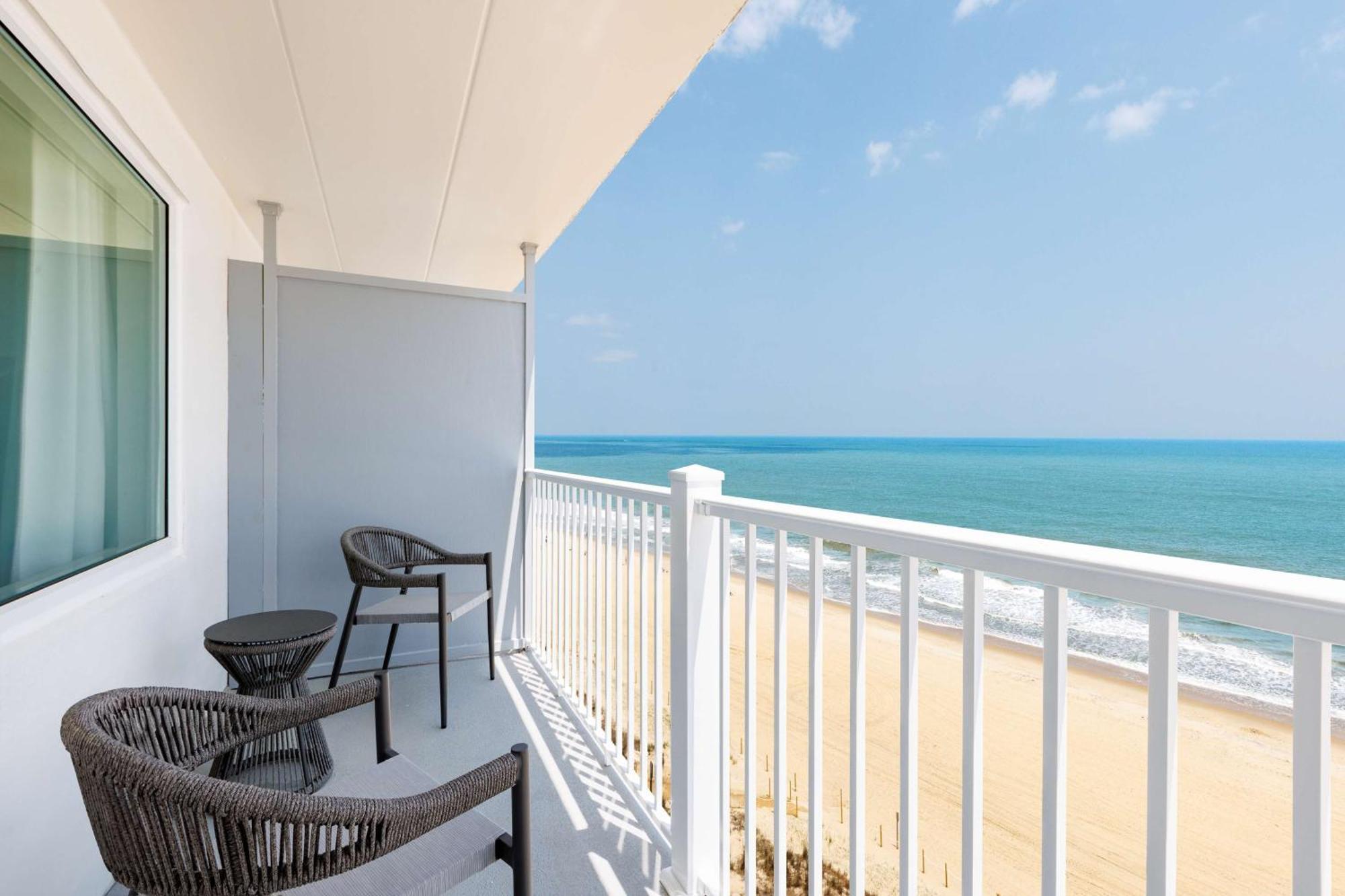 Oceanfront Queen Room Two Queen Beds