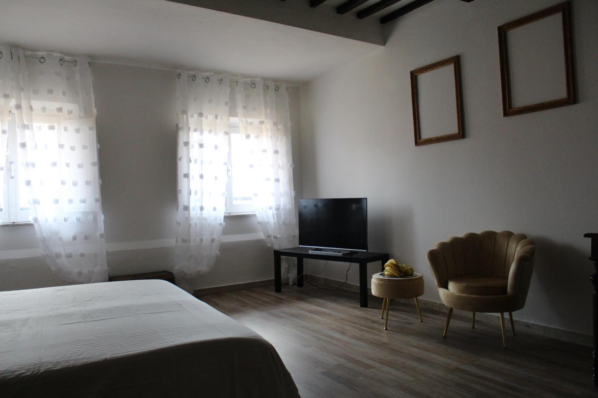 Double Room Private Bathroom