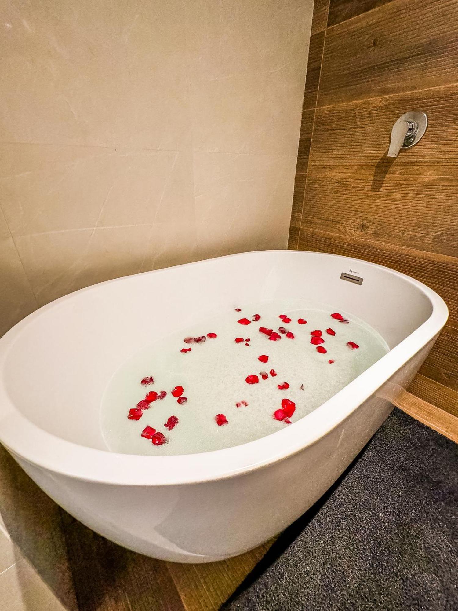 Premium Suite