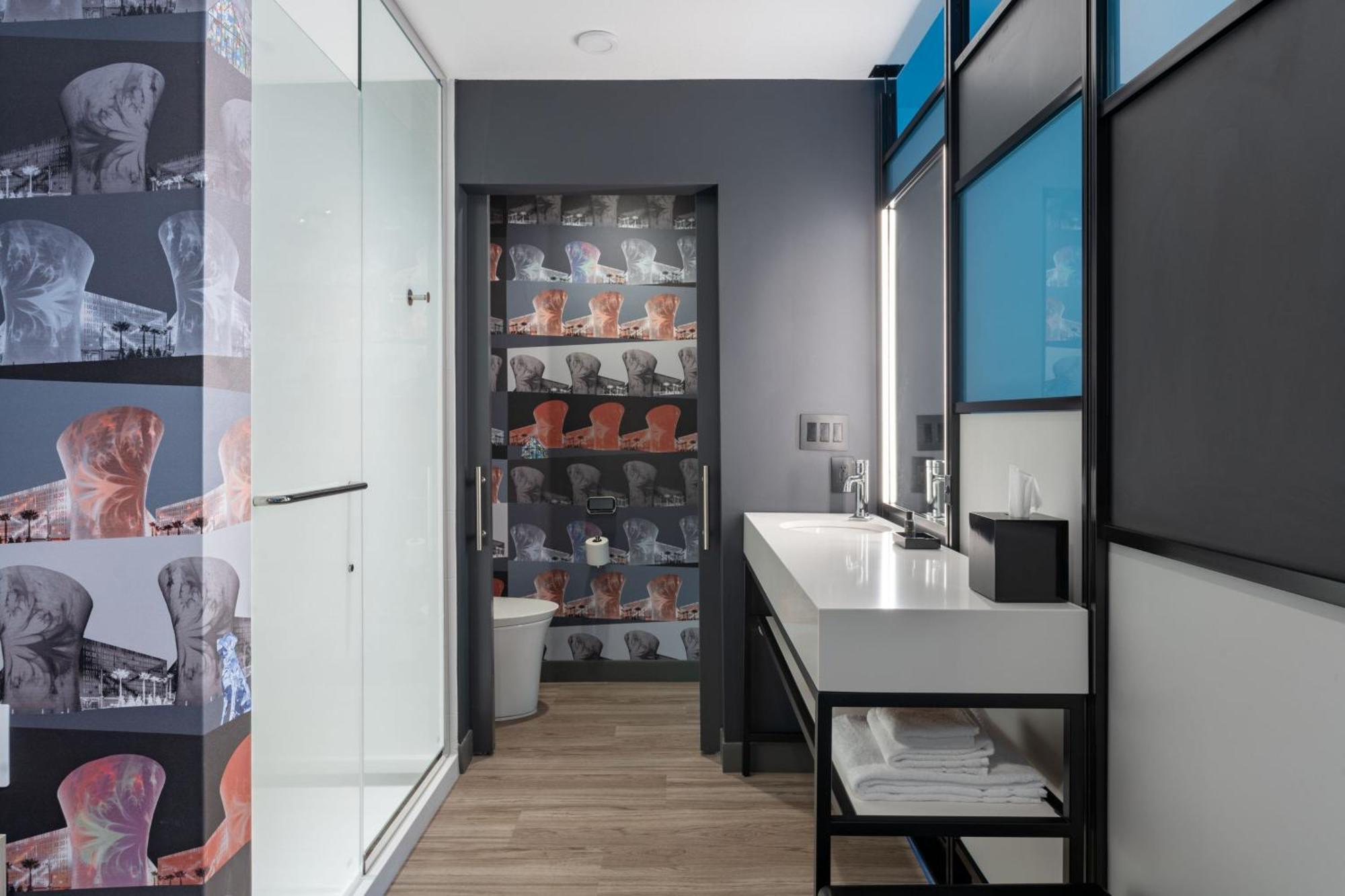 One-Bedroom Queen Suite with Sofa Bed and Water View,1613790489:JPEG