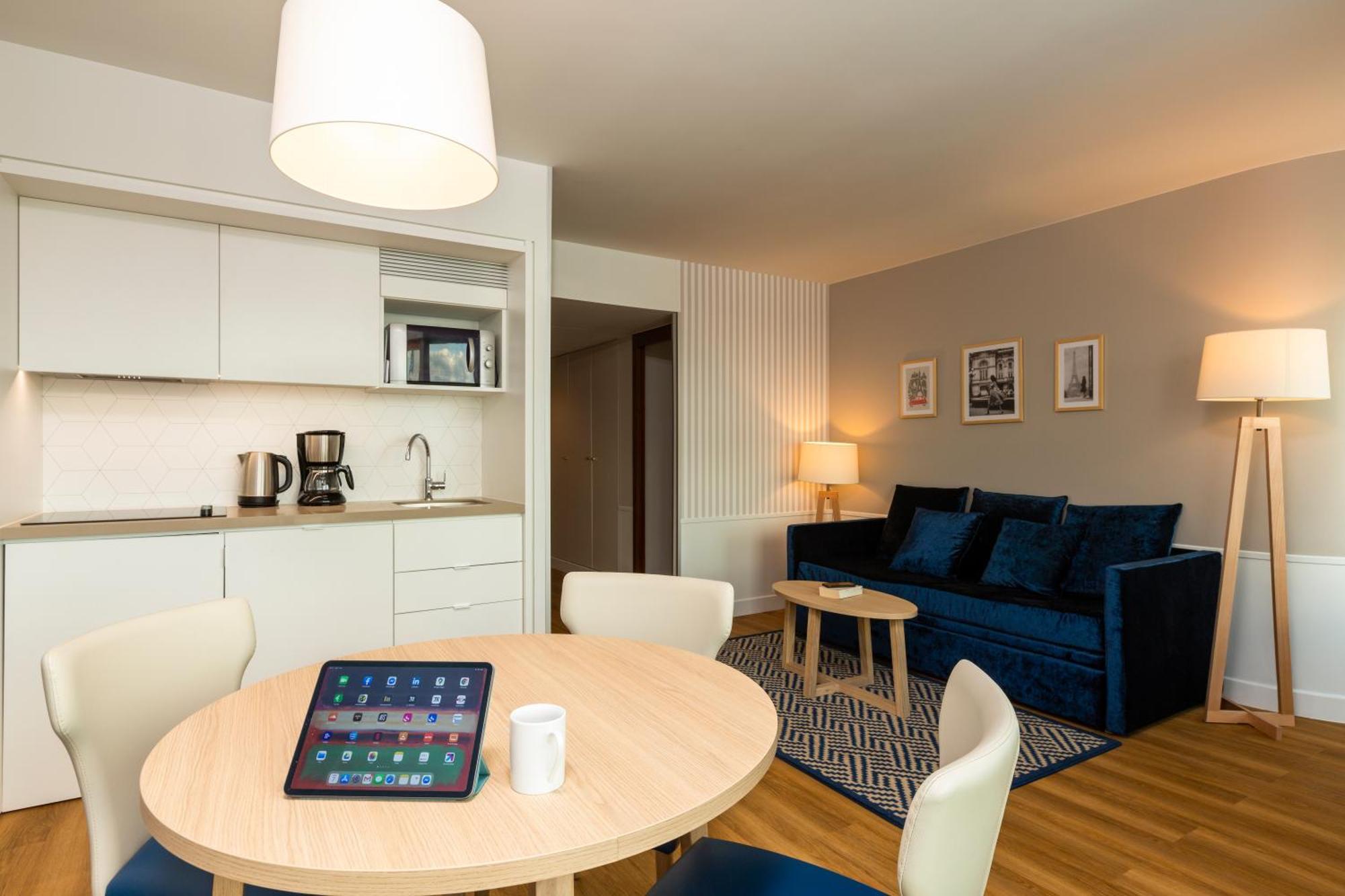 One-Bedroom Apartment