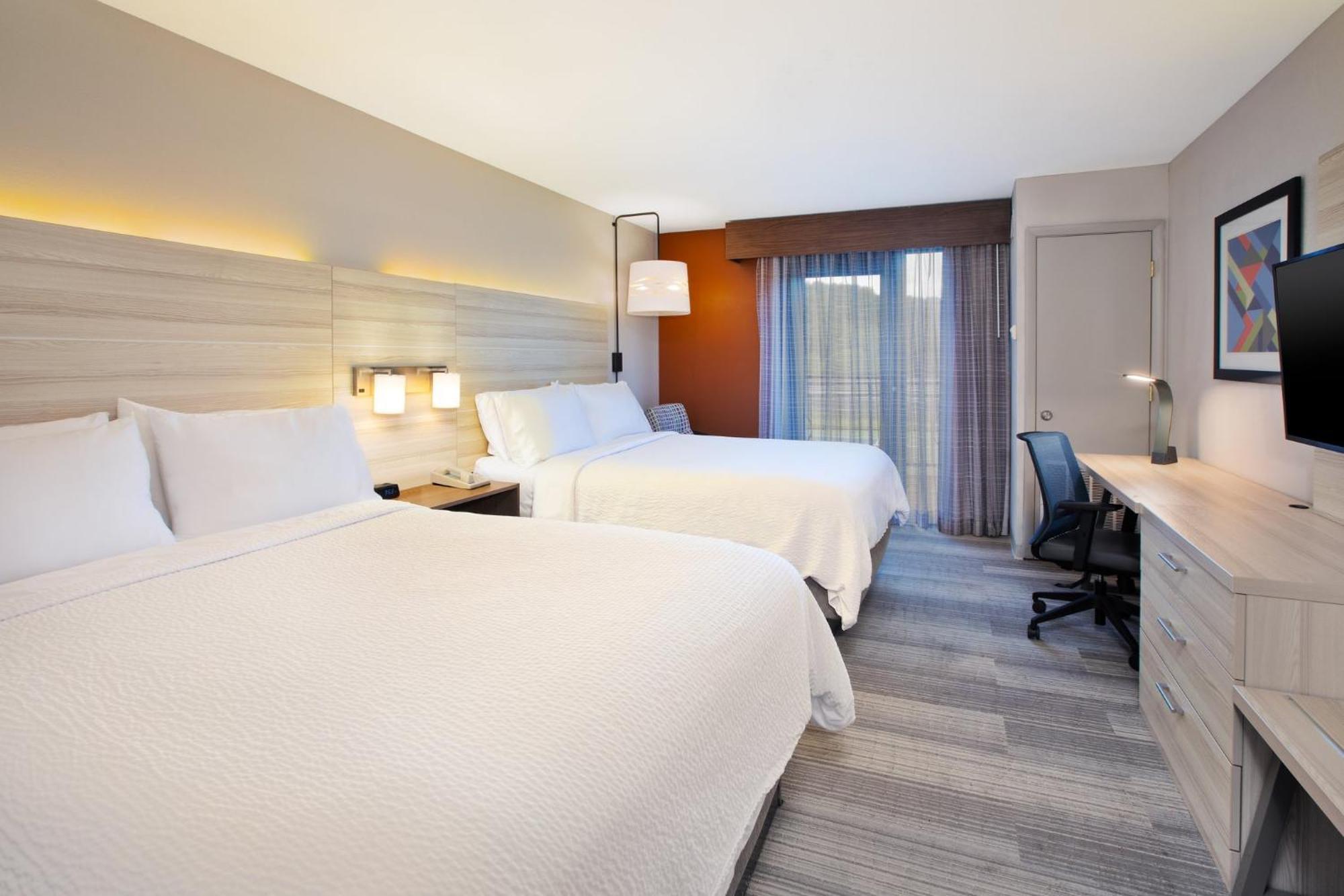 Standard Queen Room Two Queen Beds Balcony