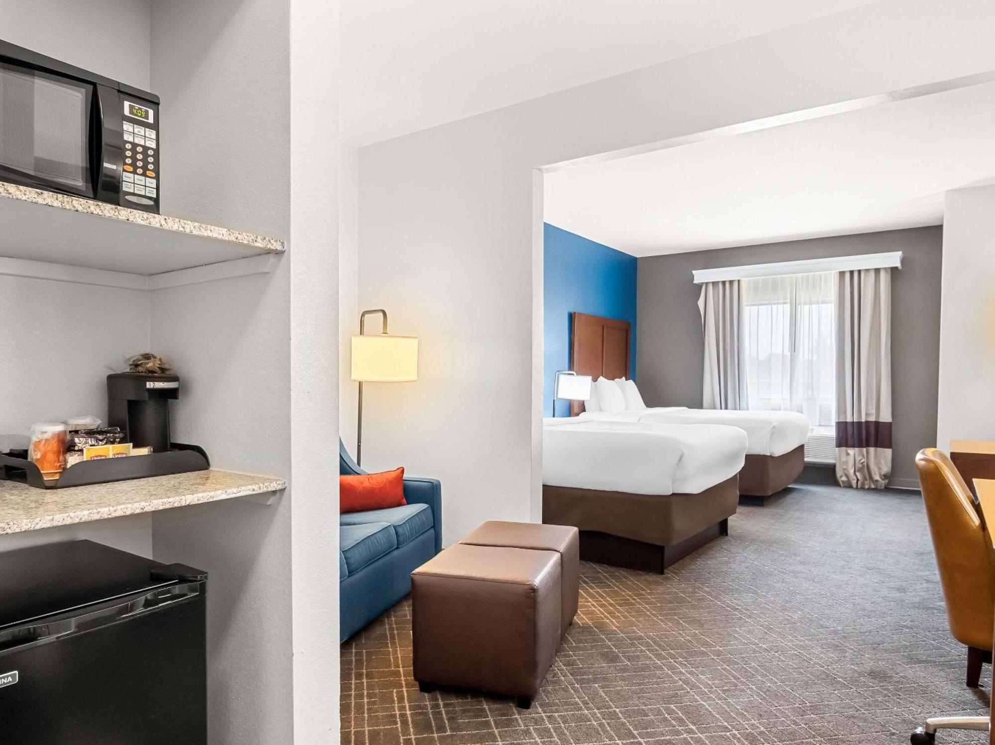 Suite Two Queen Beds Accessible or Non-Smoking