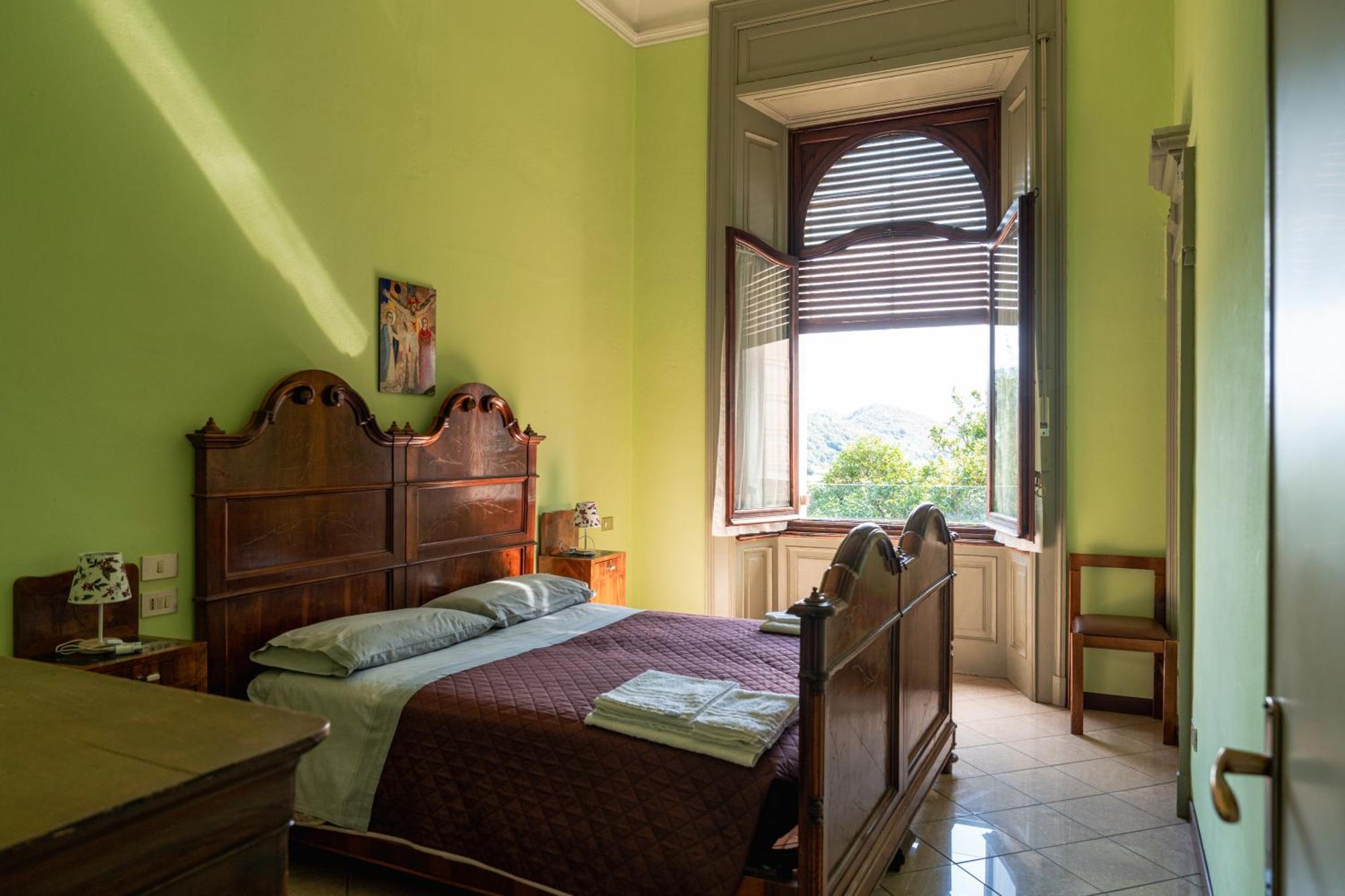Double Room Private Bathroom