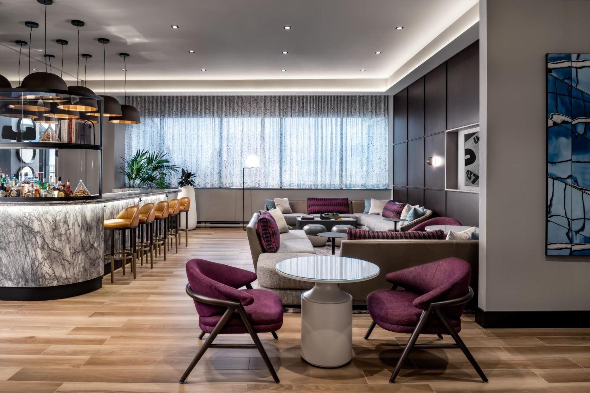 Club King Room Club Lounge Access