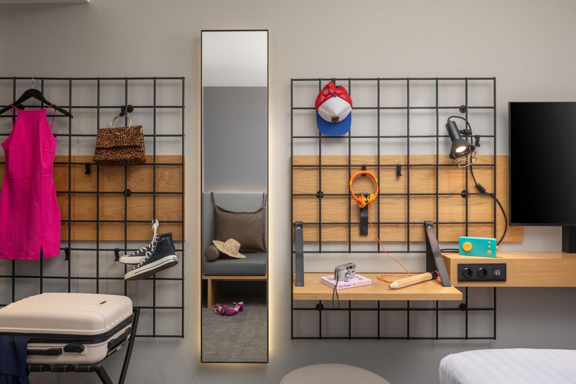 Moxyfied Family Sleeper Room