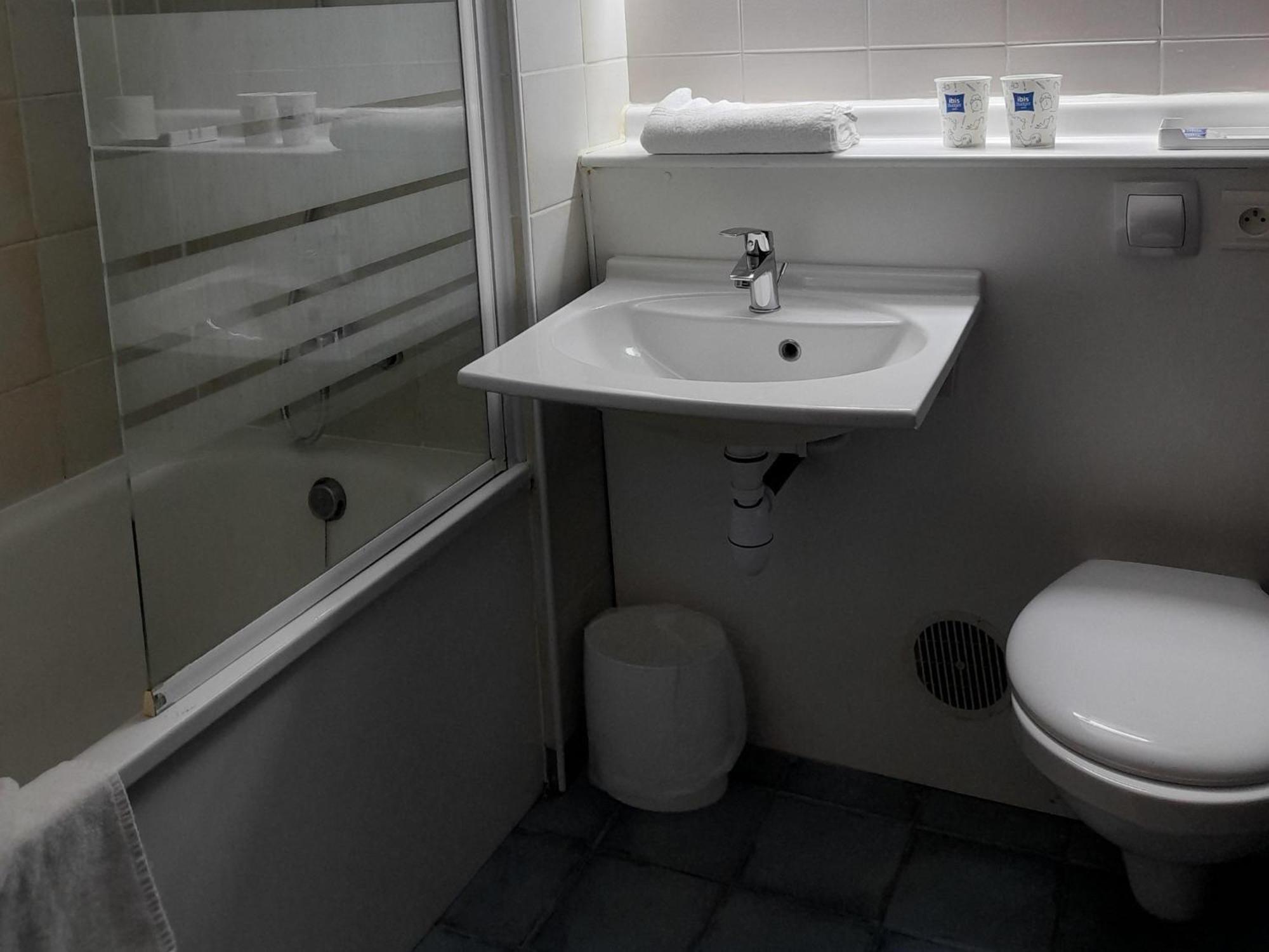 Classic Room One Double Bed One Single Bed