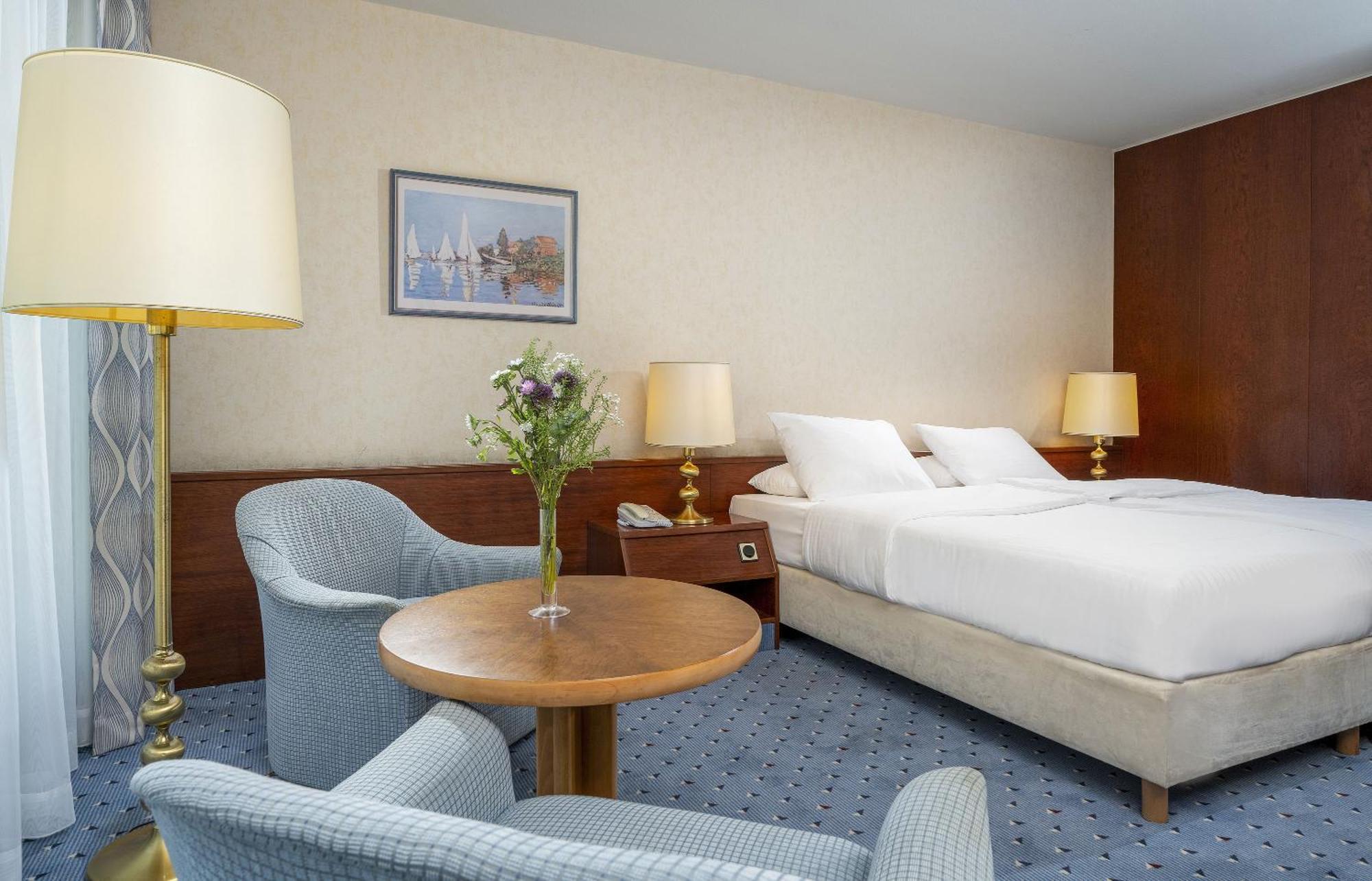 Classic Double or Twin Room