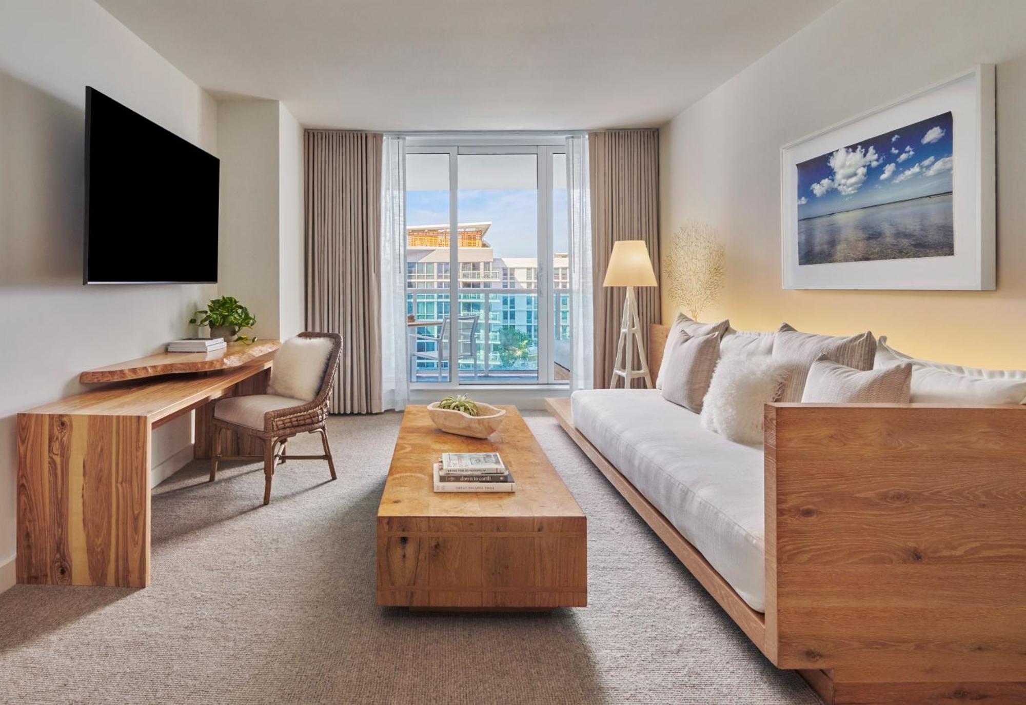 One-Bedroom King Suite Balcony City View